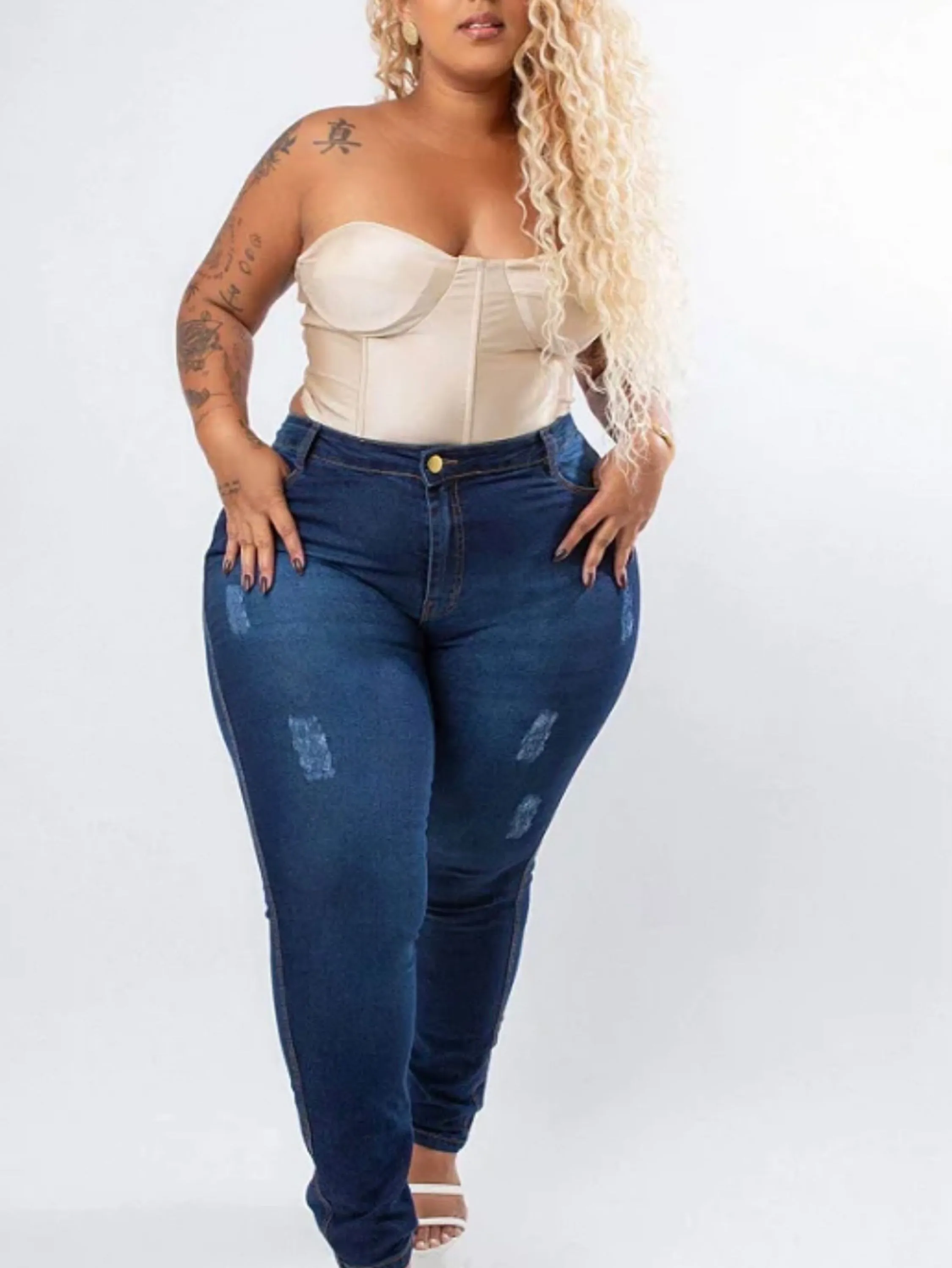 Calça feminina plus size jeans com elastano