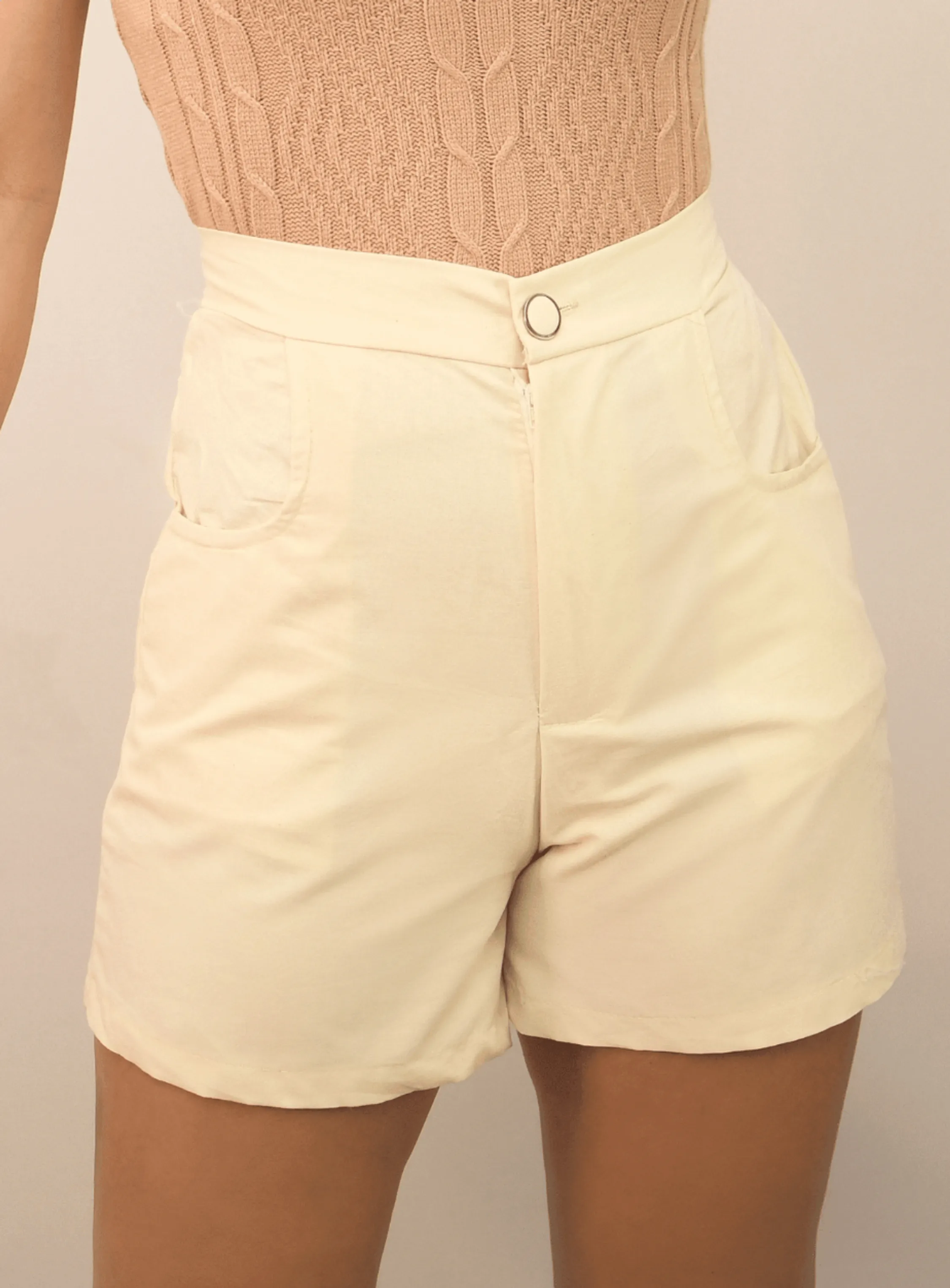 Short Feminino Linho Com Bolso Cintura Alta