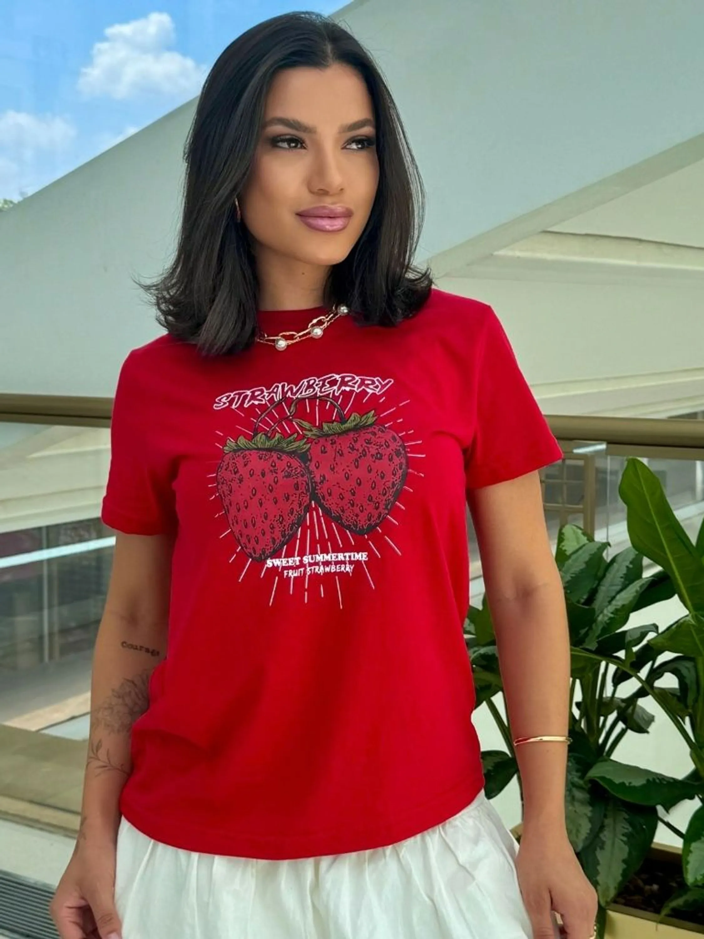 Camiseta Estampada Morango 100% Algodão Fio 30.1 Penteado