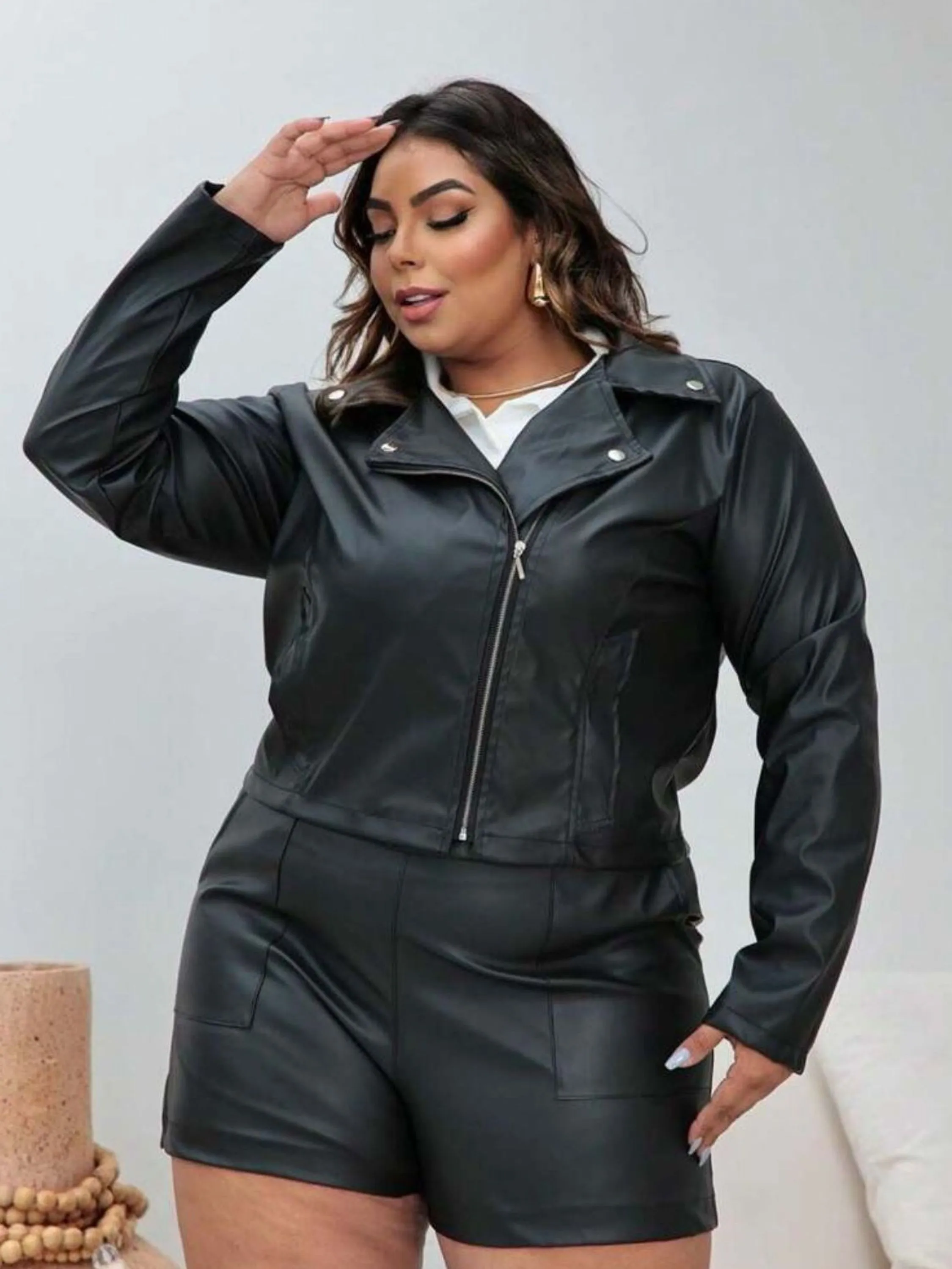 Jaqueta Couro Fake Plus Size