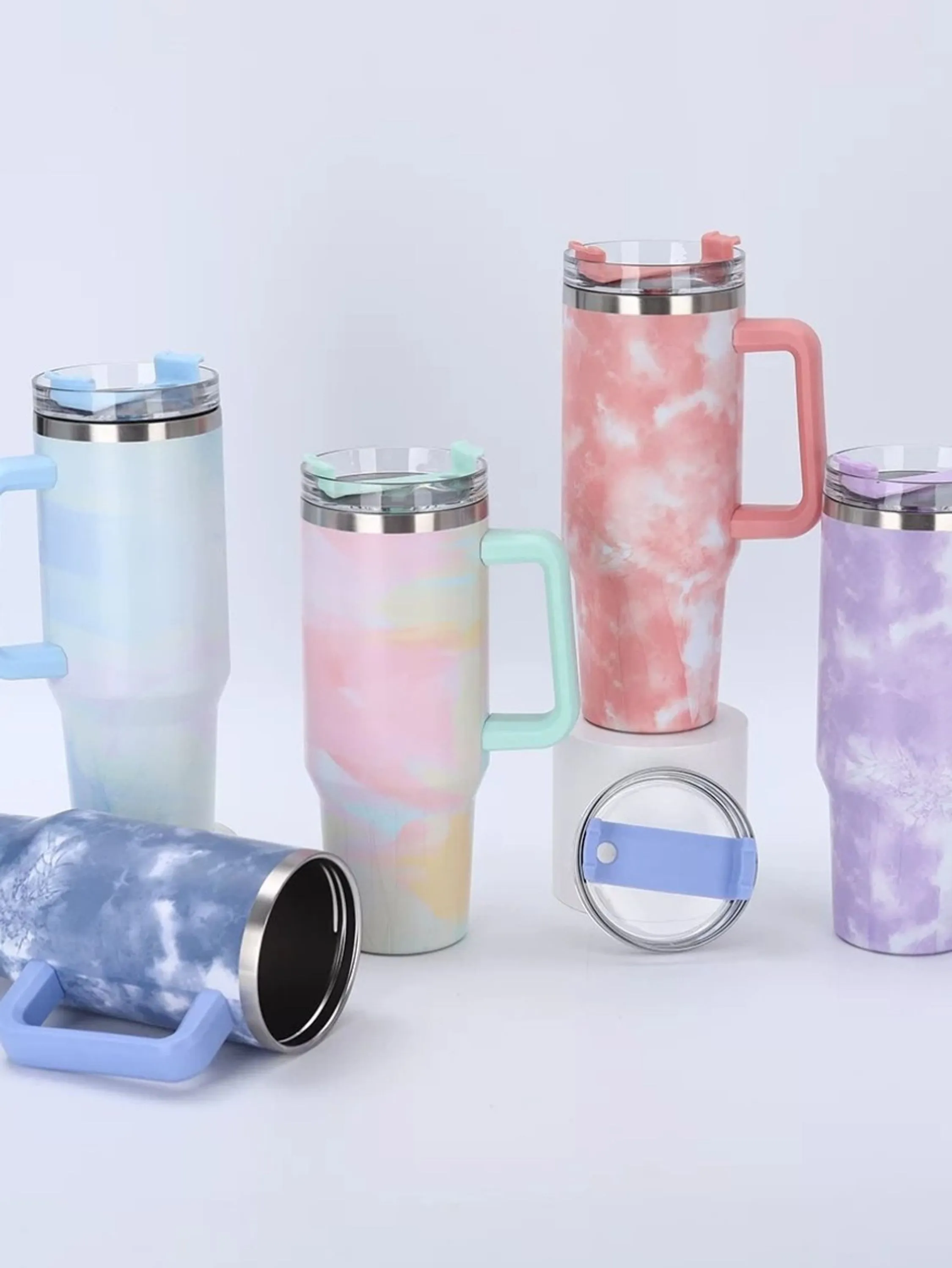 Copo garrafa Térmico em Mármore Colorido 1200 ML canudos