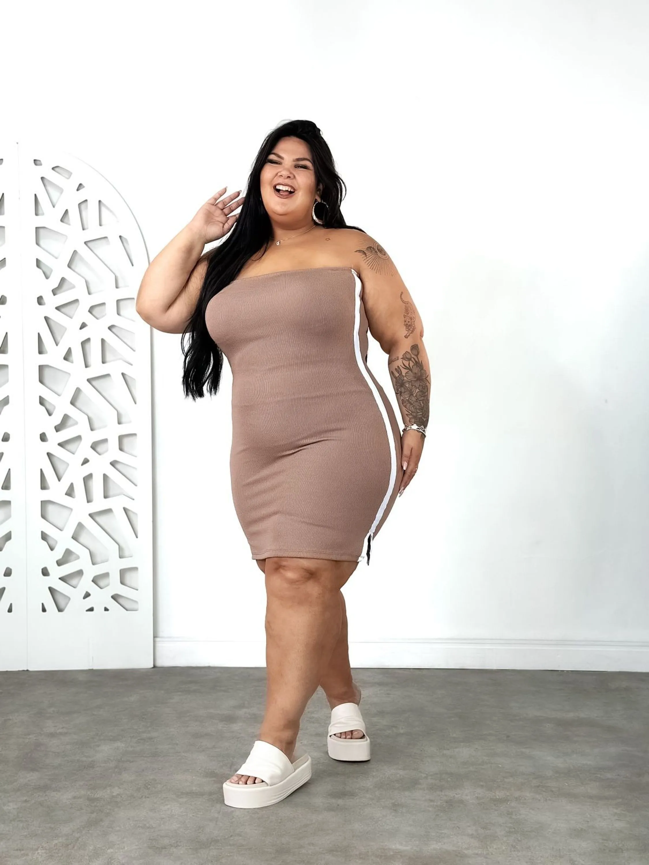 VESTIDO PAULA PLUS SIZE FEMININO