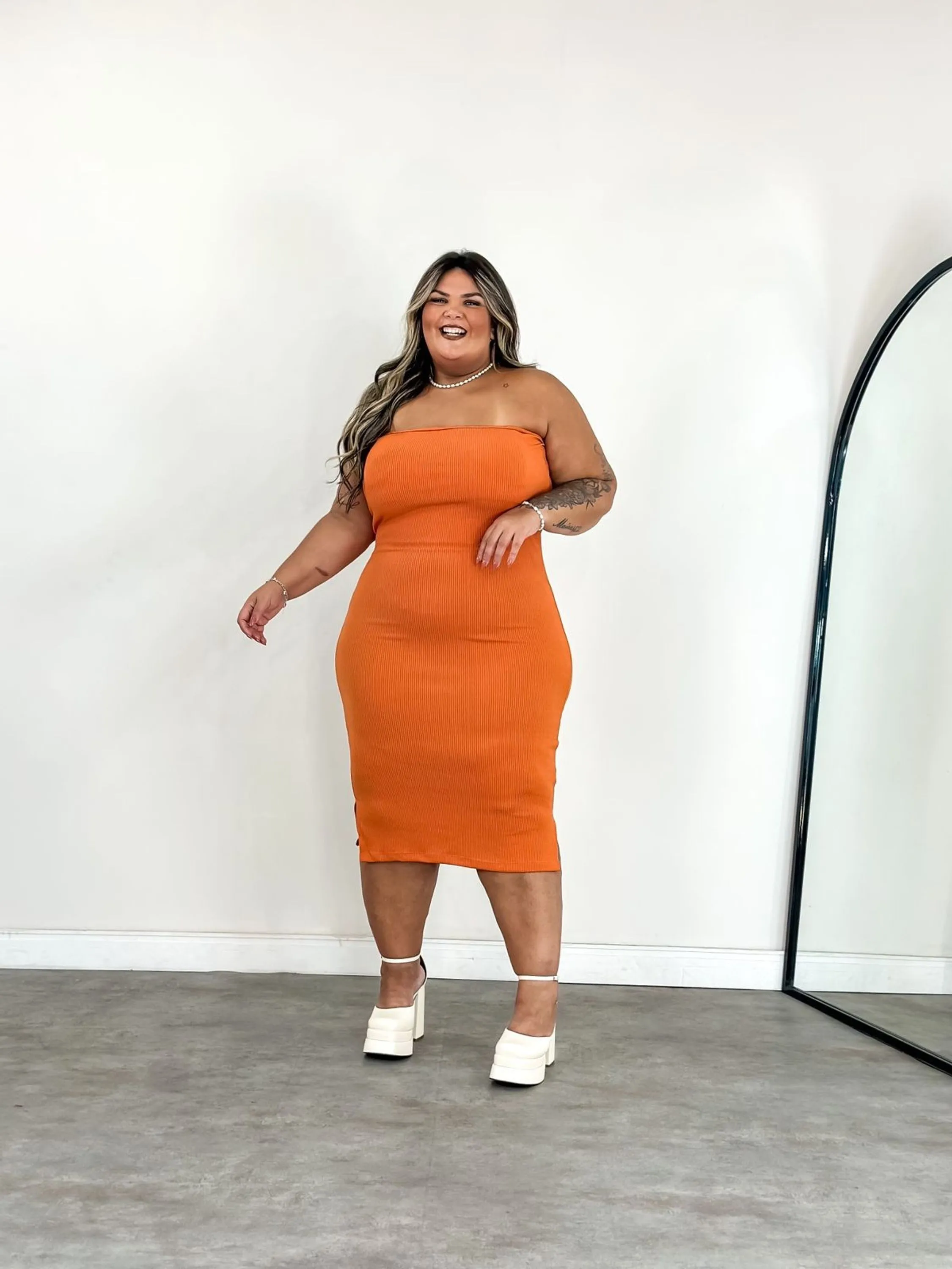 VESTIDO TAYLOR PLUS SIZE FEMININO