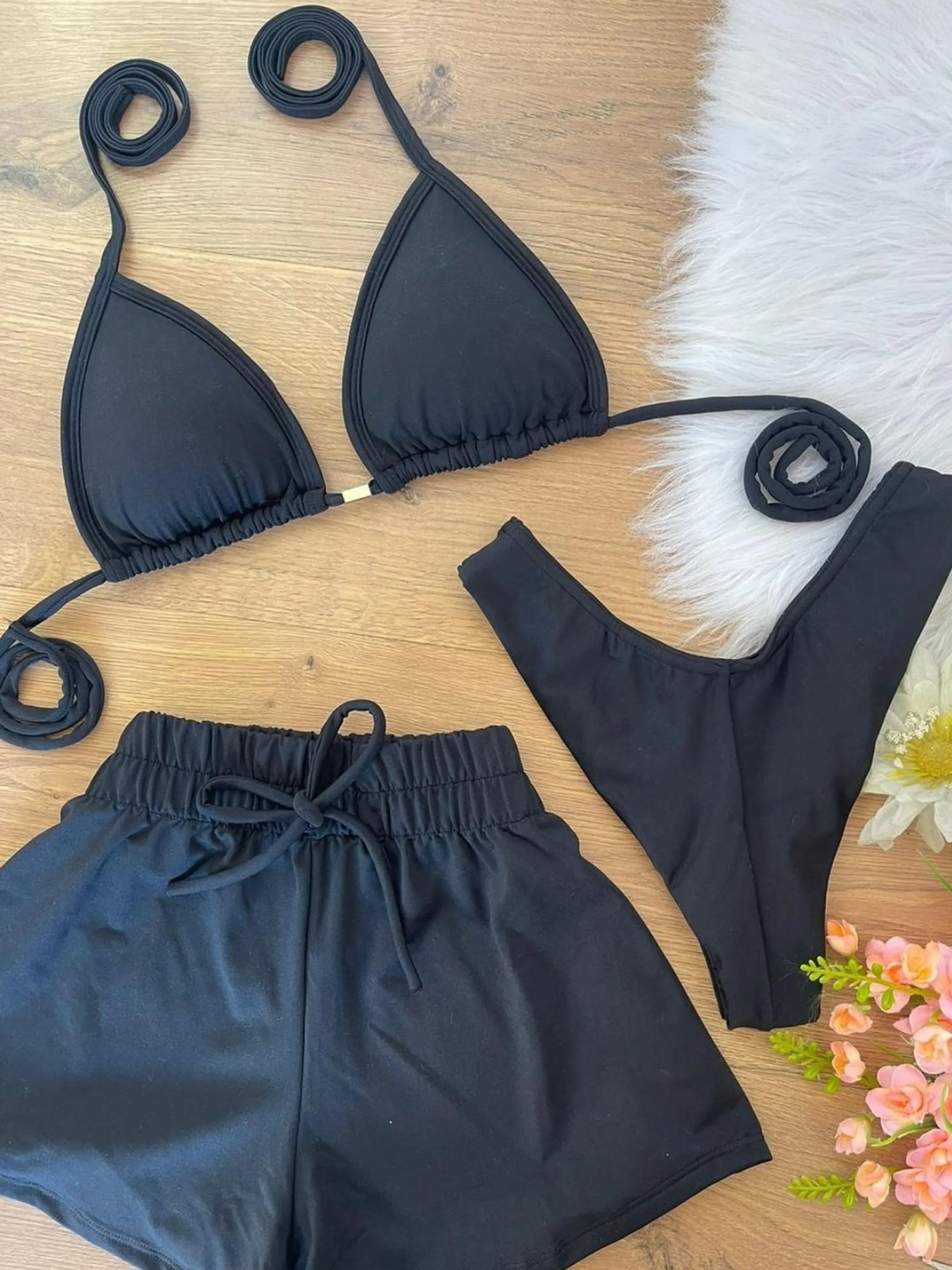 Conjunto Trikine Biquíni e Shorts Cor Preta Lisa