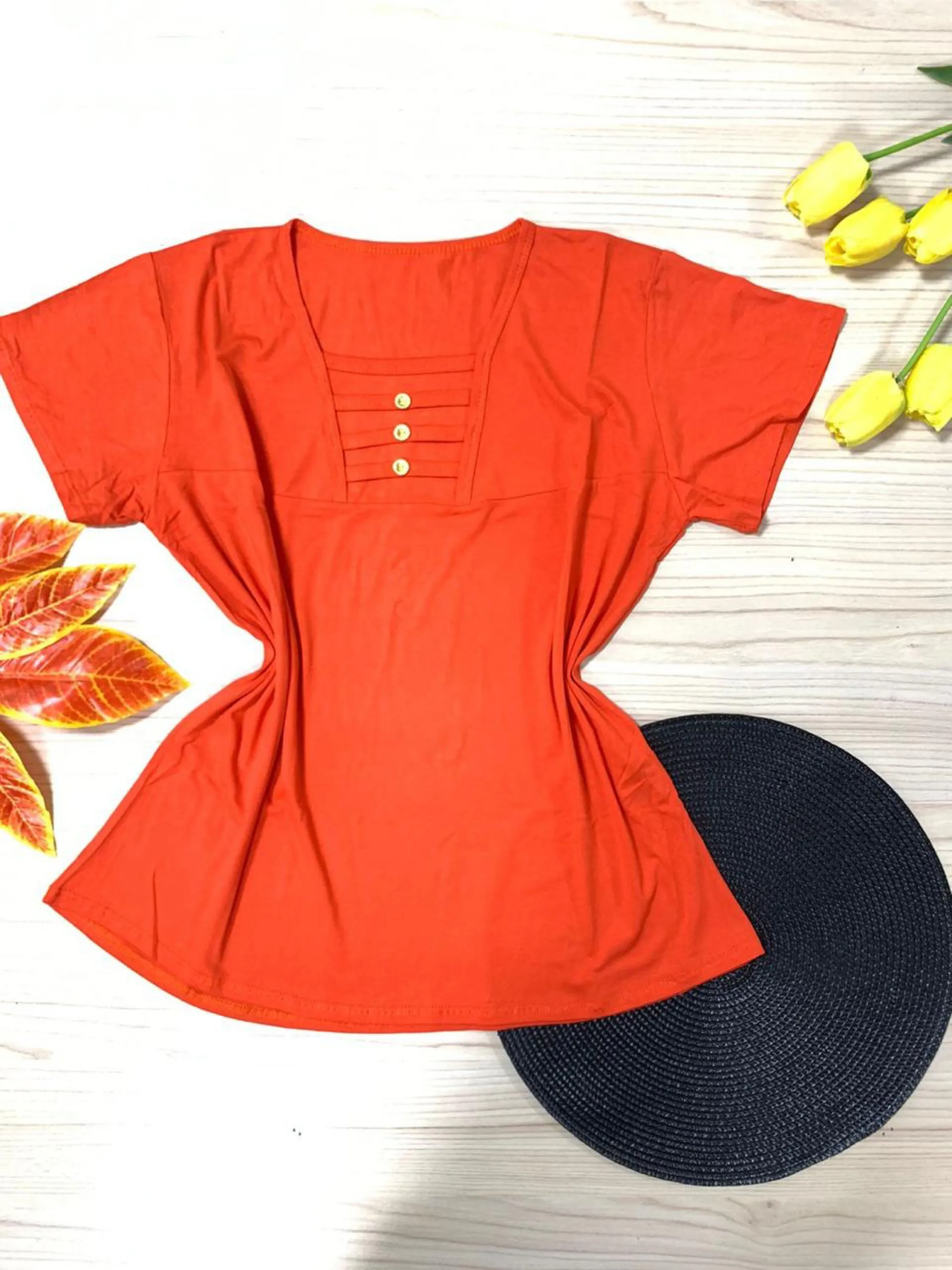 Blusa Plus Size com botões