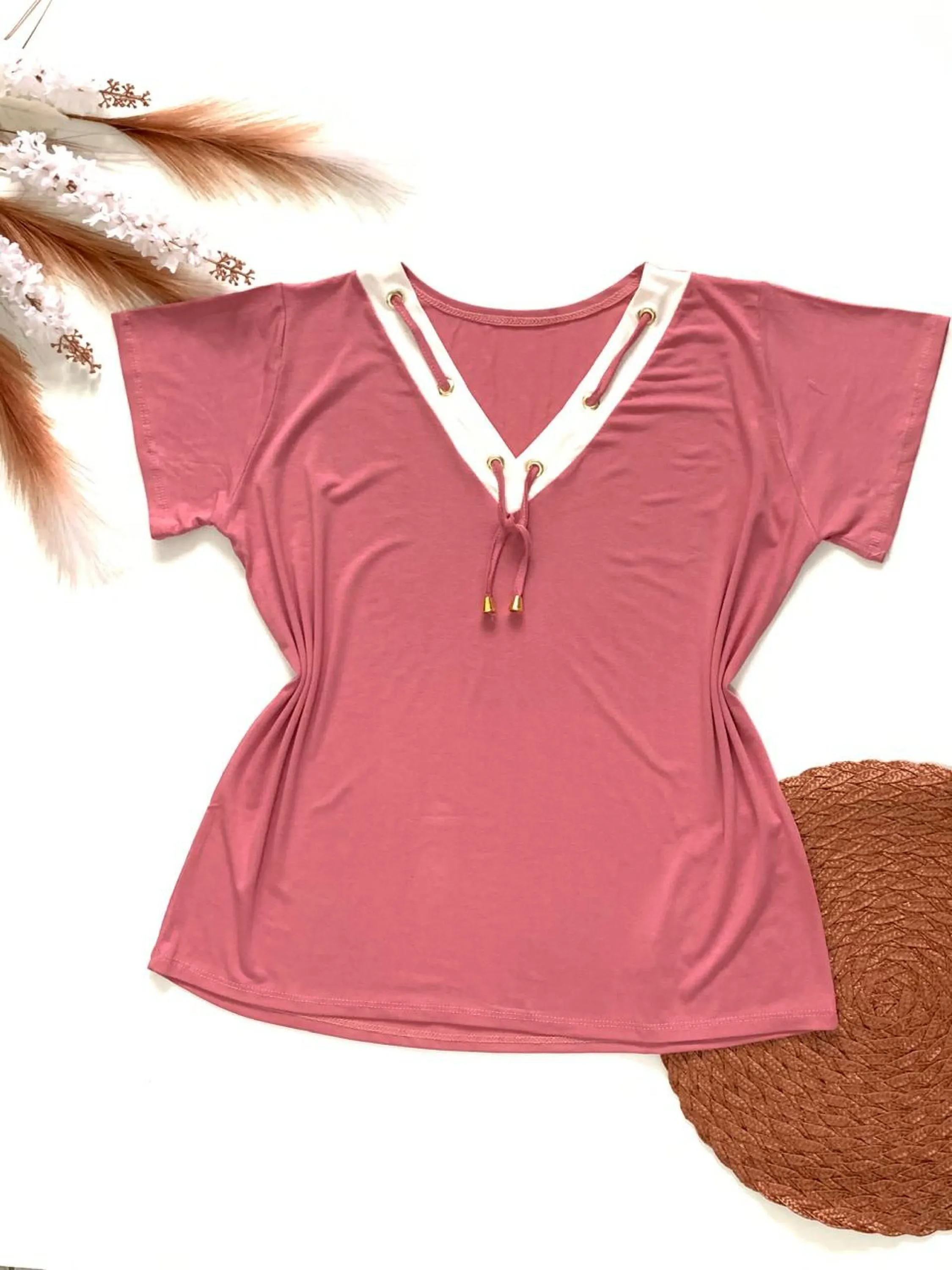 Blusinha Básica com Cordão