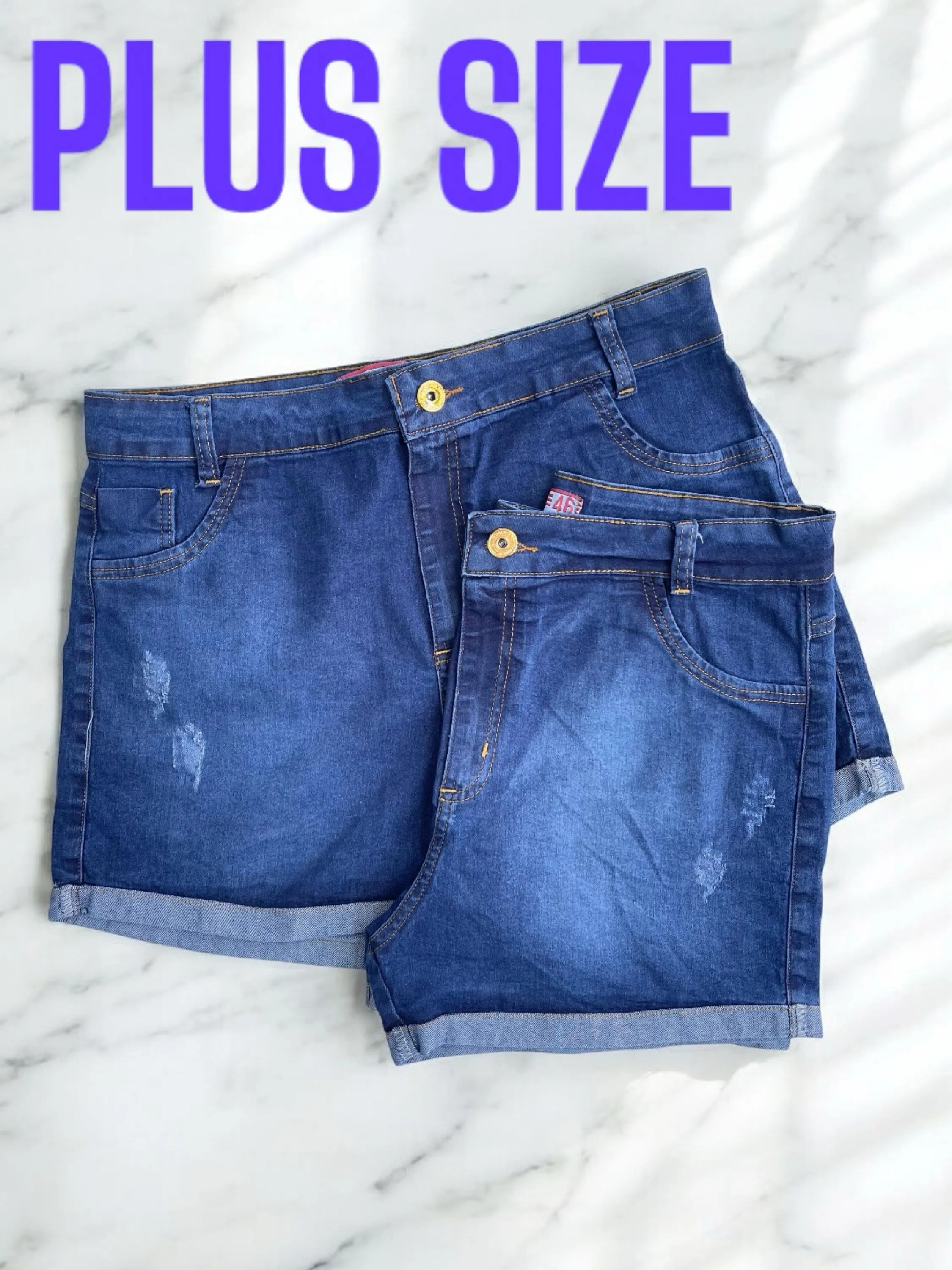 Short plus escura com lycra