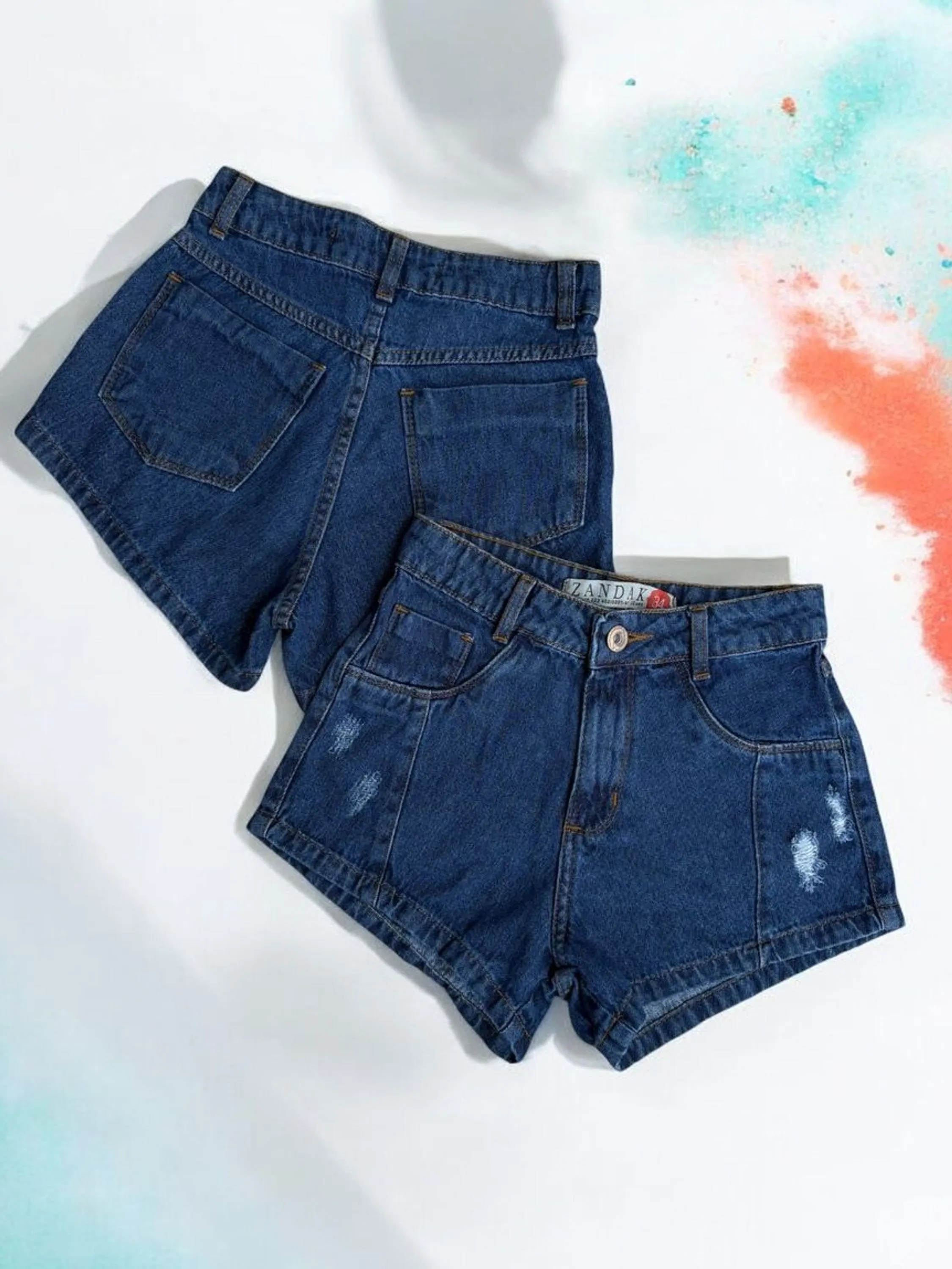 Short jeans feminina escura