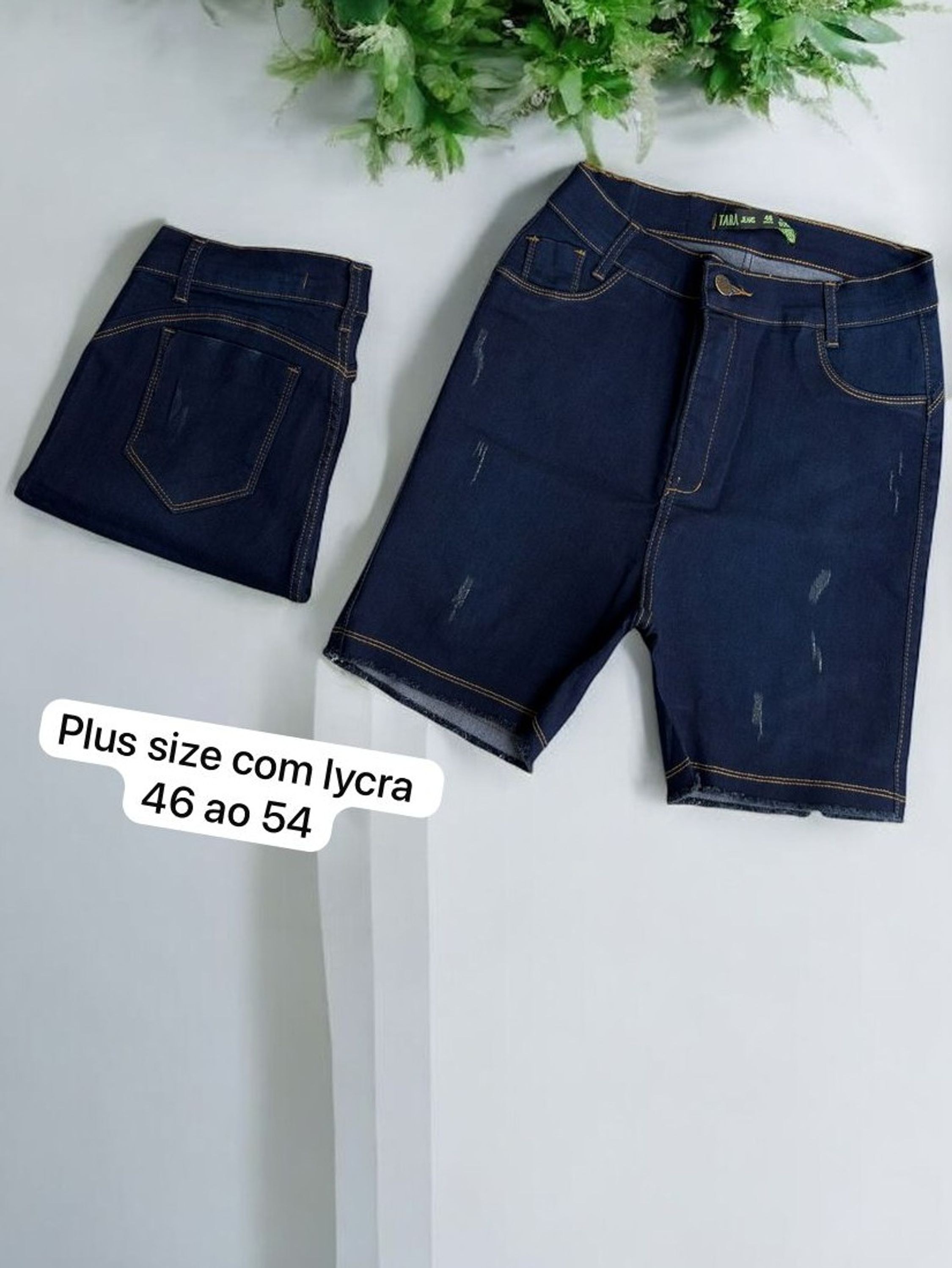 Bermuda feminina plus com lycra