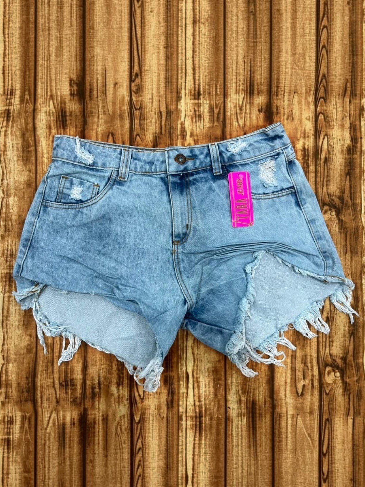 Short jeans plus feminina clara