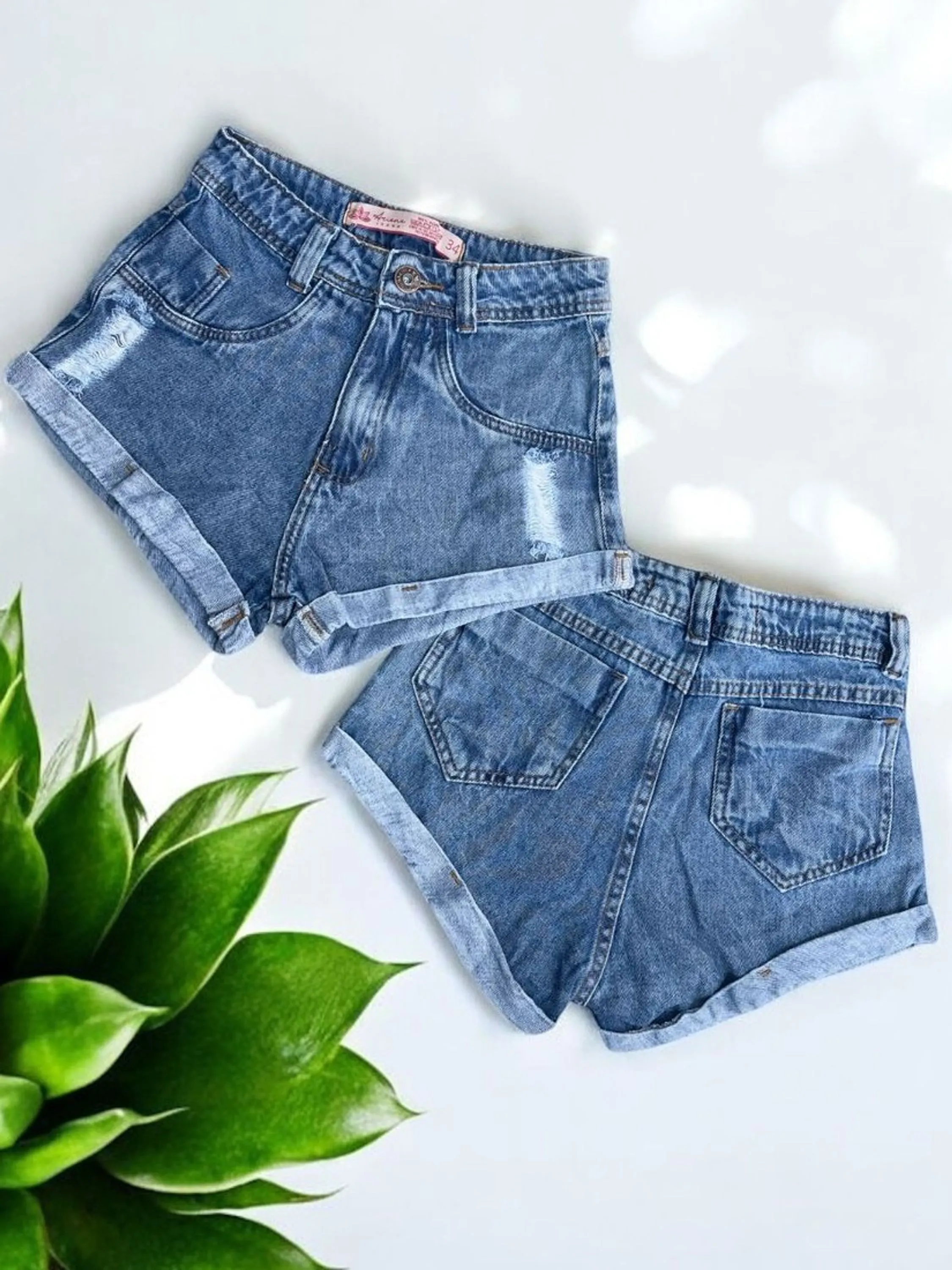 Short jeans feminina