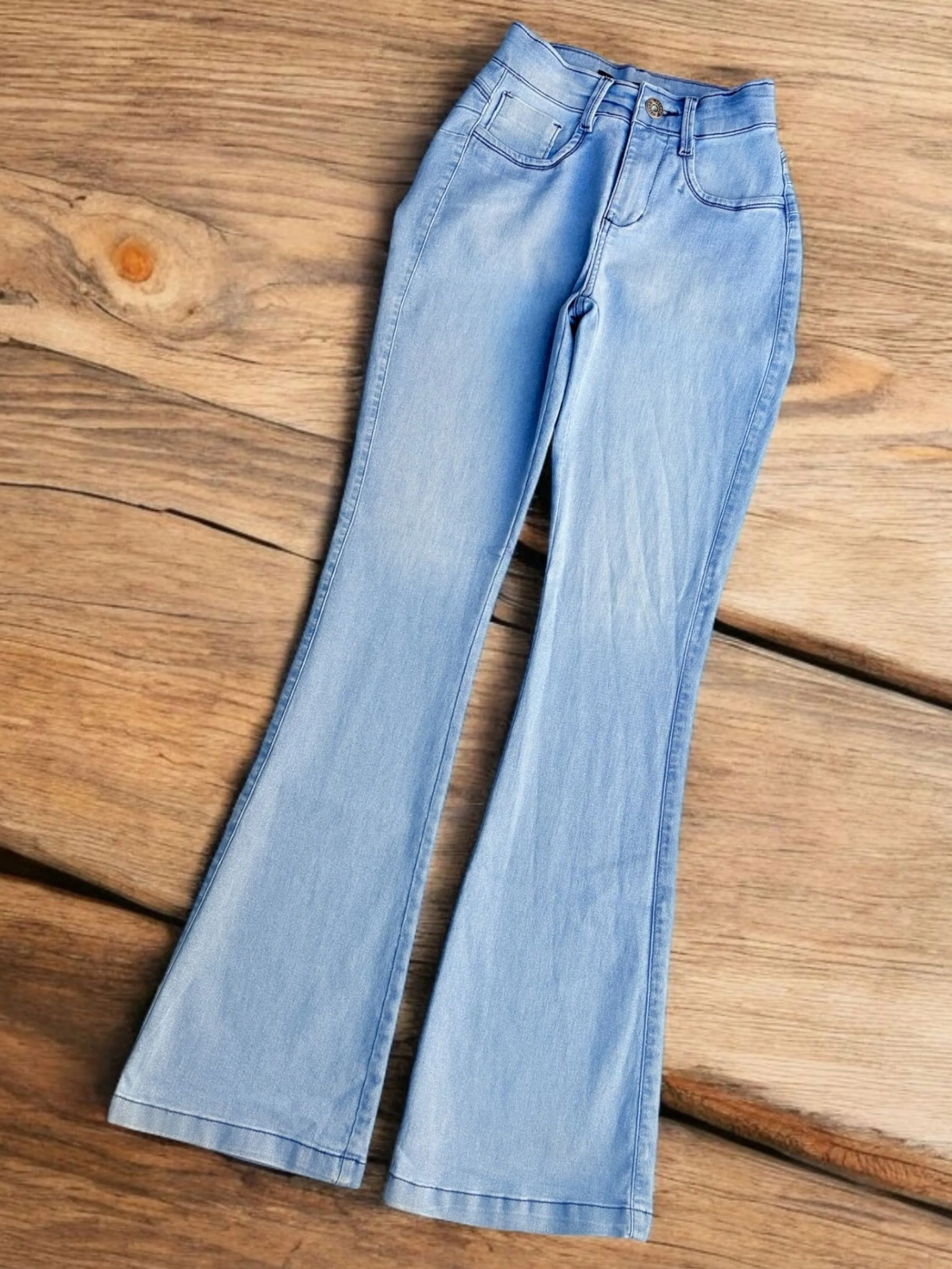 Calca Flare Feminina Jeans Clara com lycra