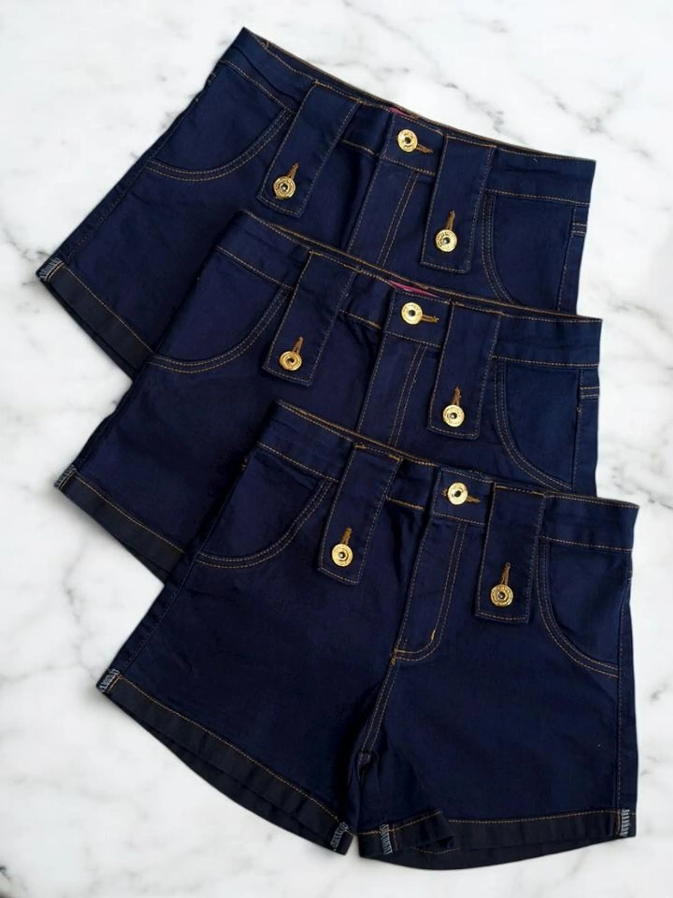 Short feminina Azul marinho jeans com lycra
