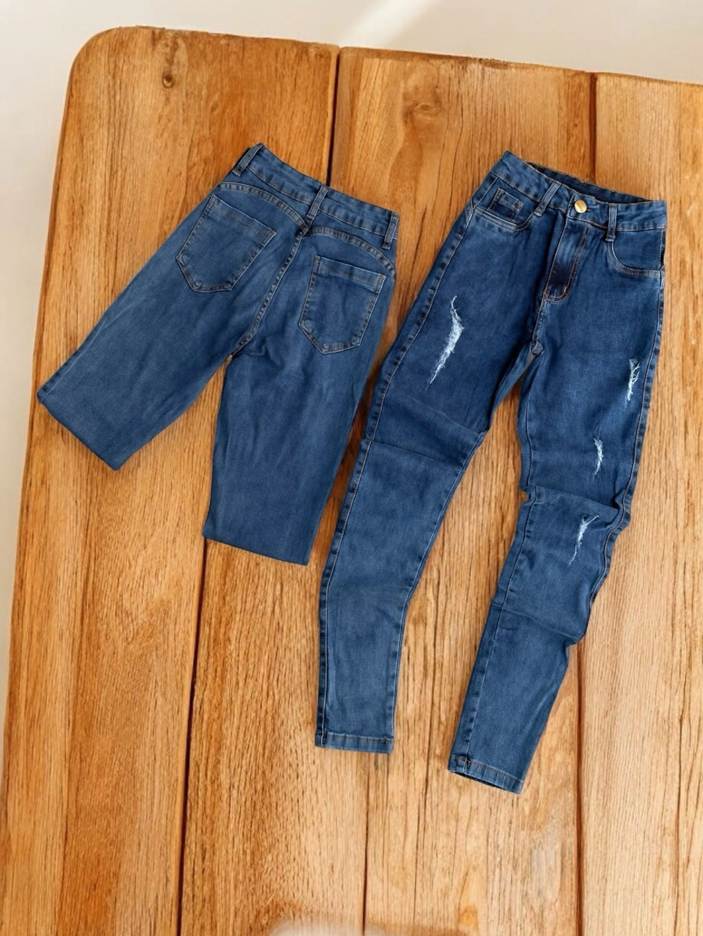 Calca jeans feminina escura