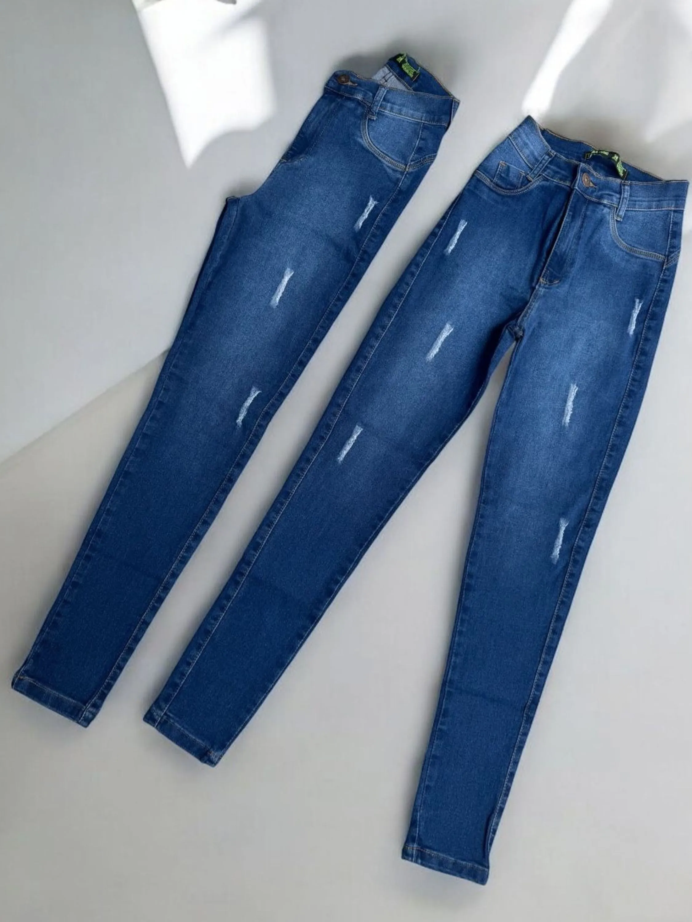 Calca feminina jeans elastano escura