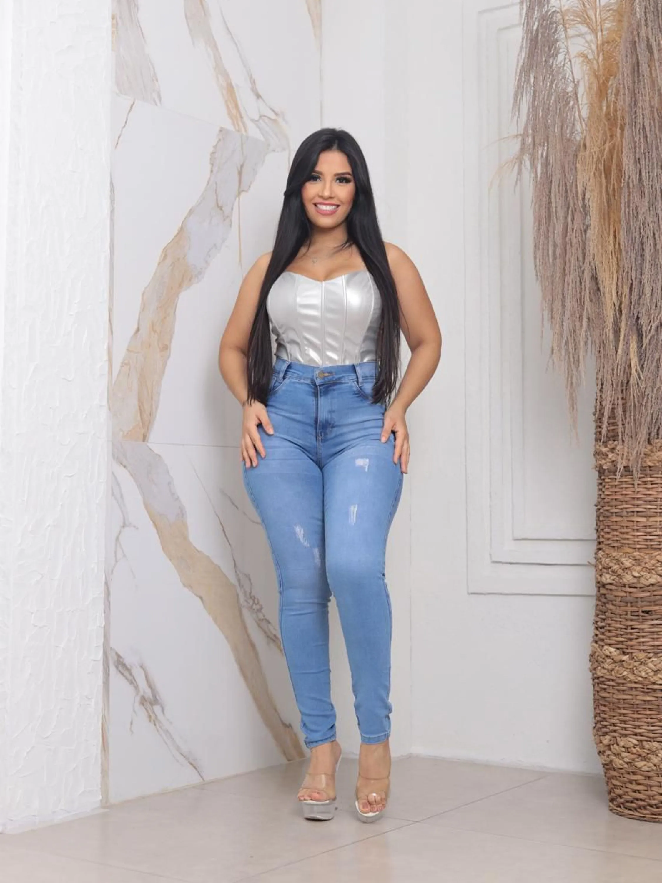 CALCA JEANS FEMININA CLARA LISA COM LYCRA