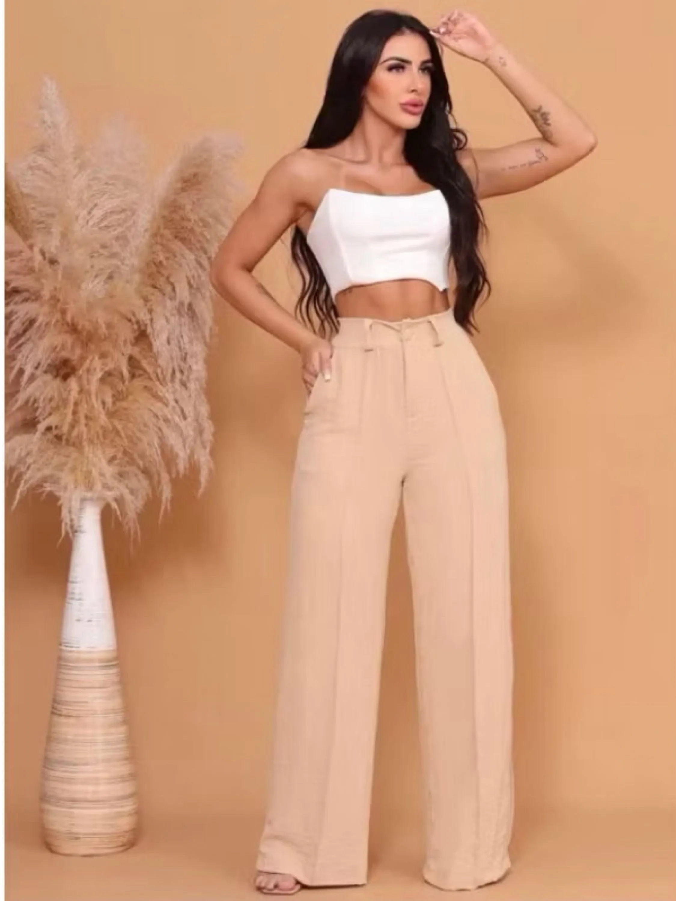 Calça pantalona Feminina Alfaiataria com bolso na frente