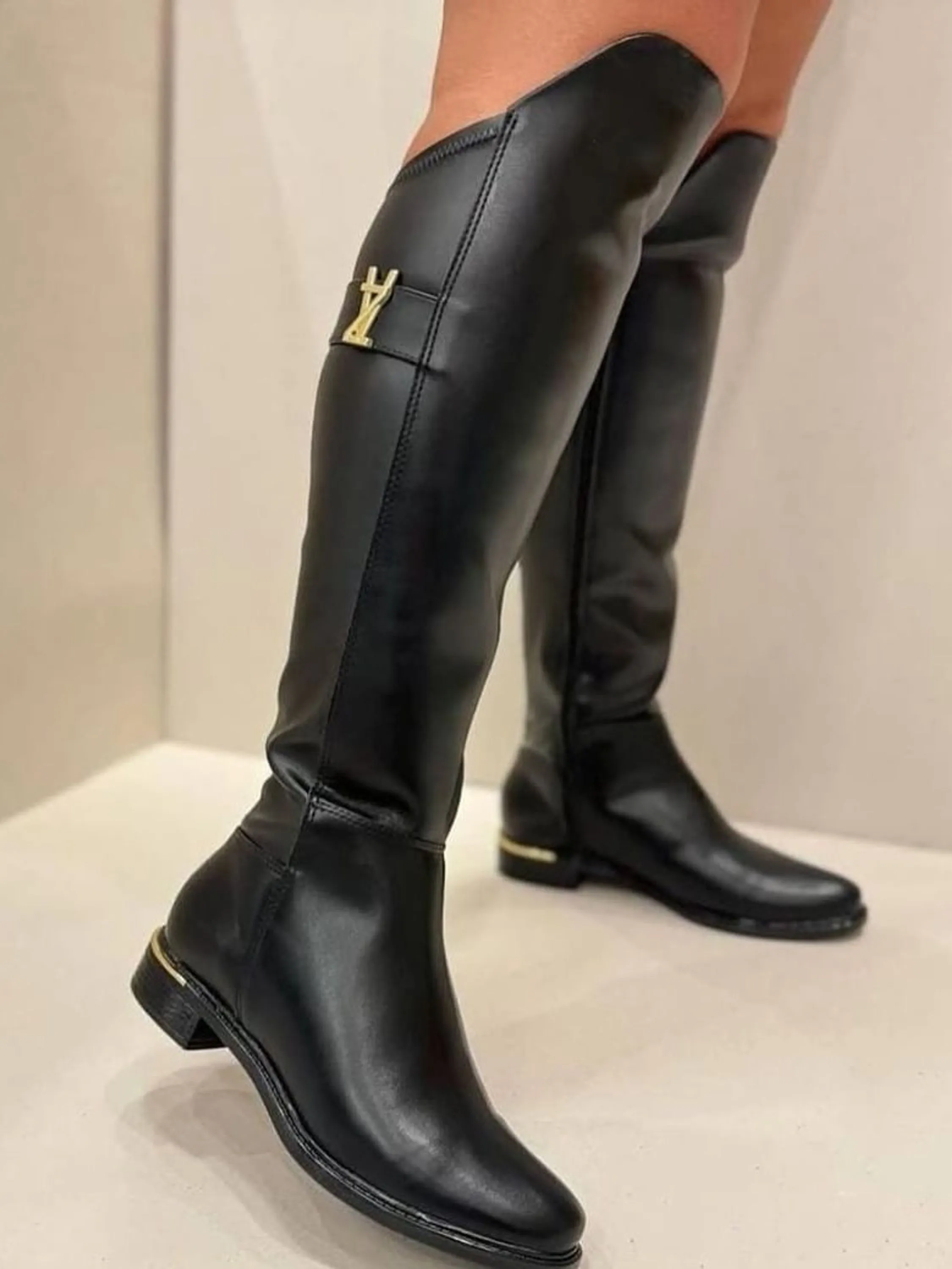Bota Vizzano cano longo