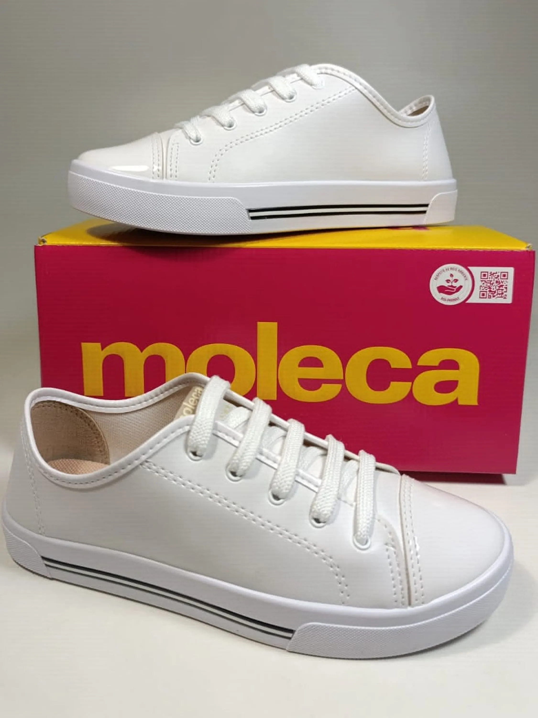 Tênis feminino moleca casual branco , básico.