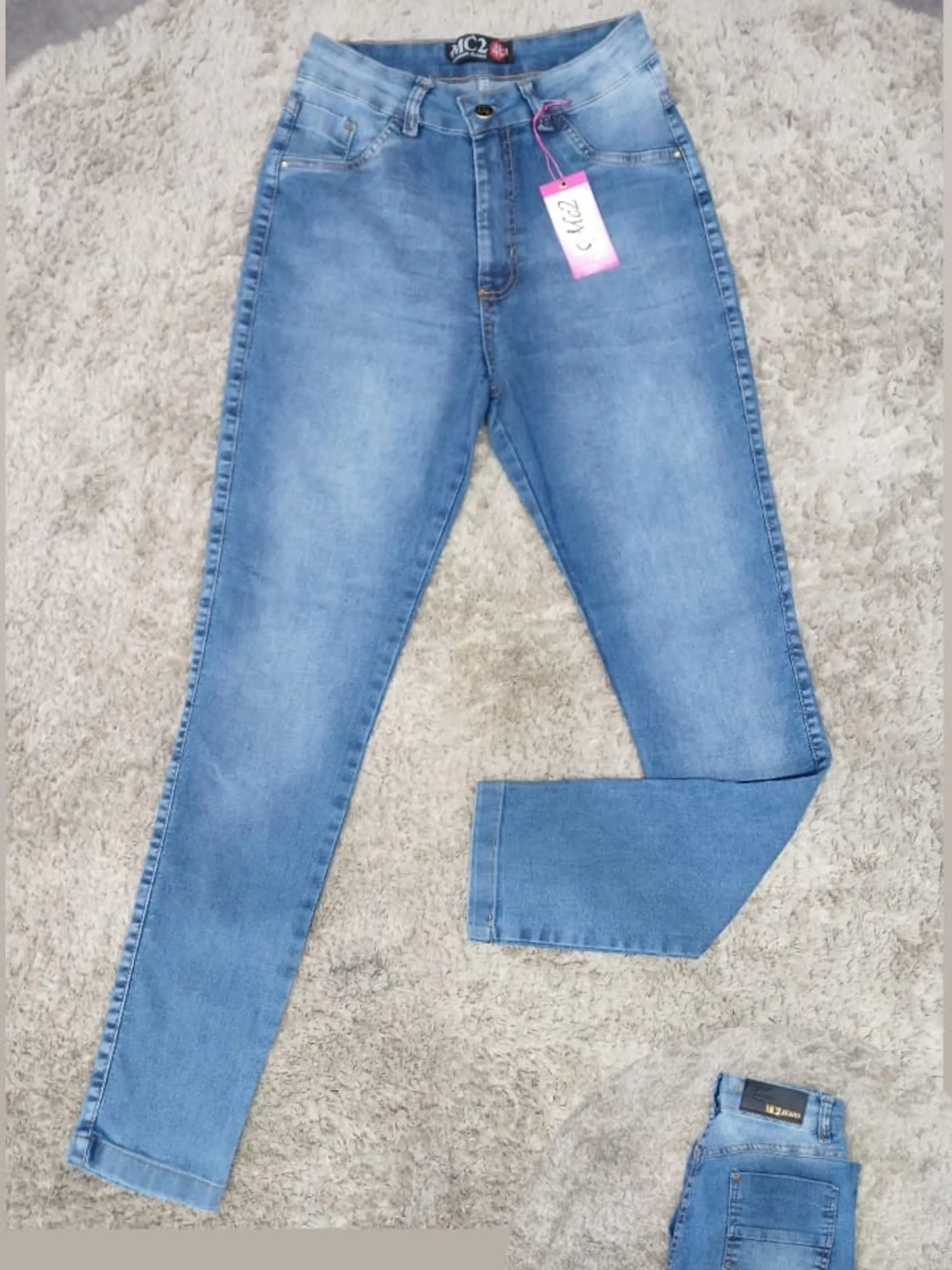 Calça jeans plus size feminina com elastano