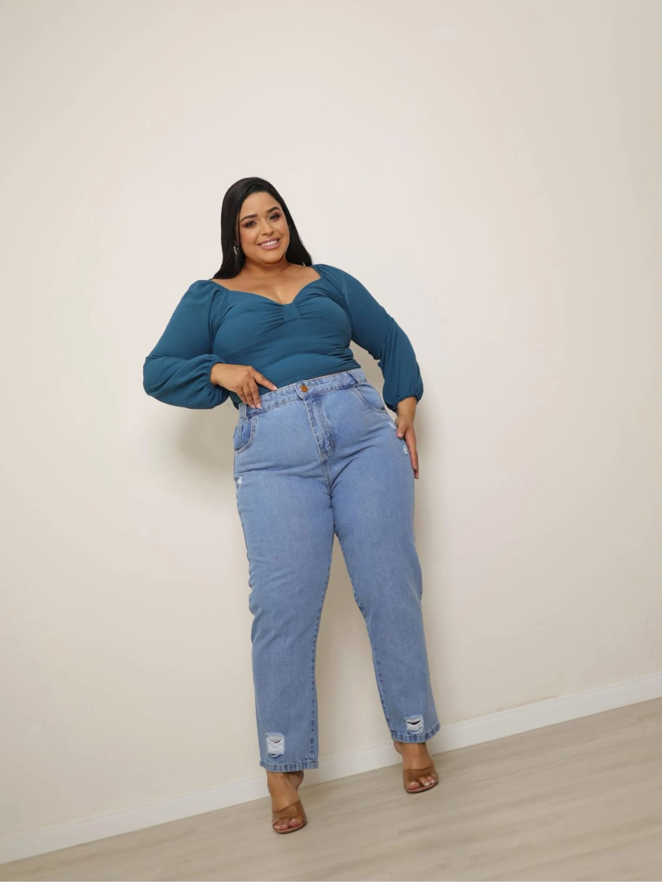 CALÇA MOM JEANS PLUS SIZE SEM ELASTANO TAM 46 AO 54