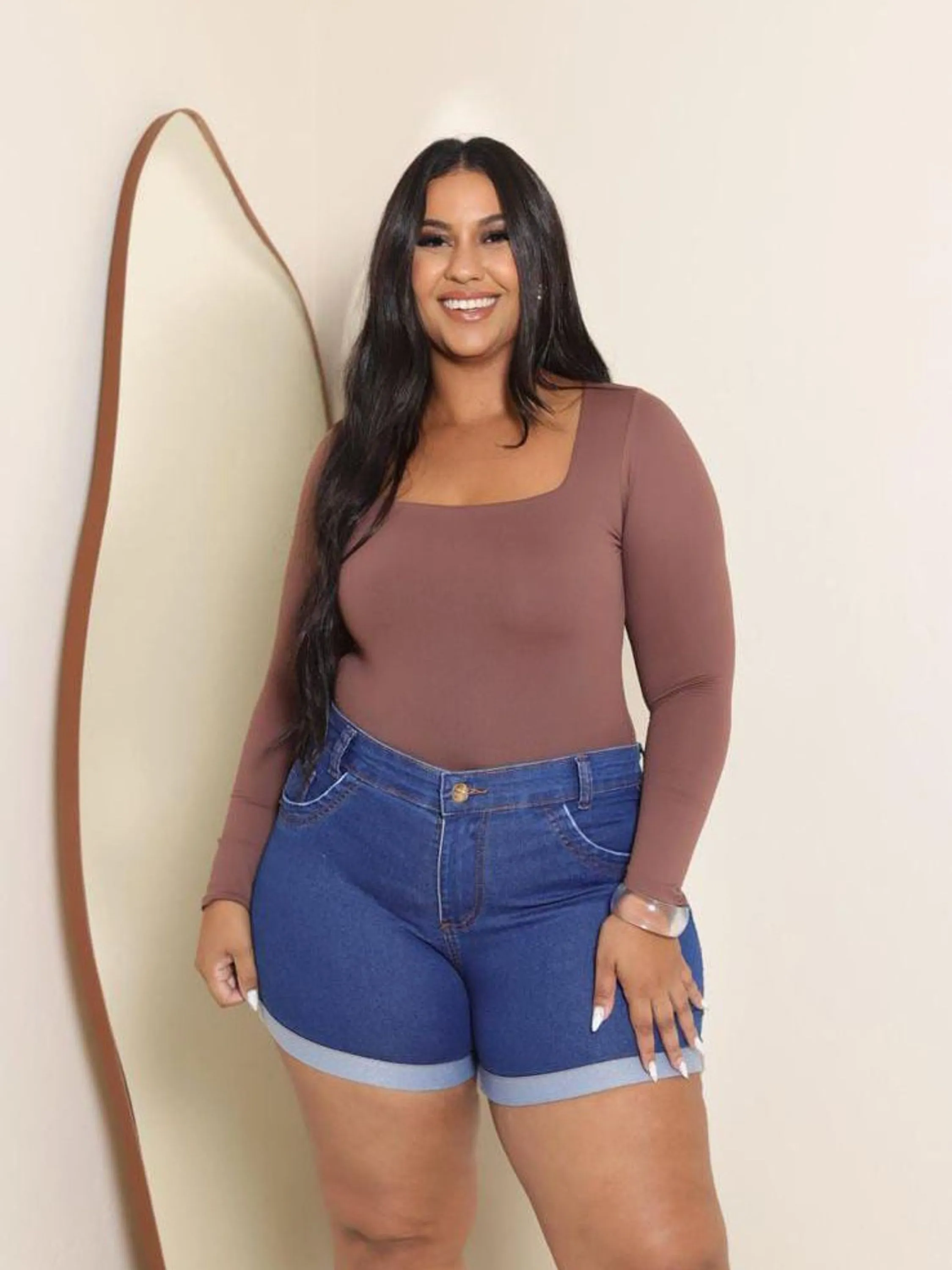 Shorts jeans plus com Lycra básico