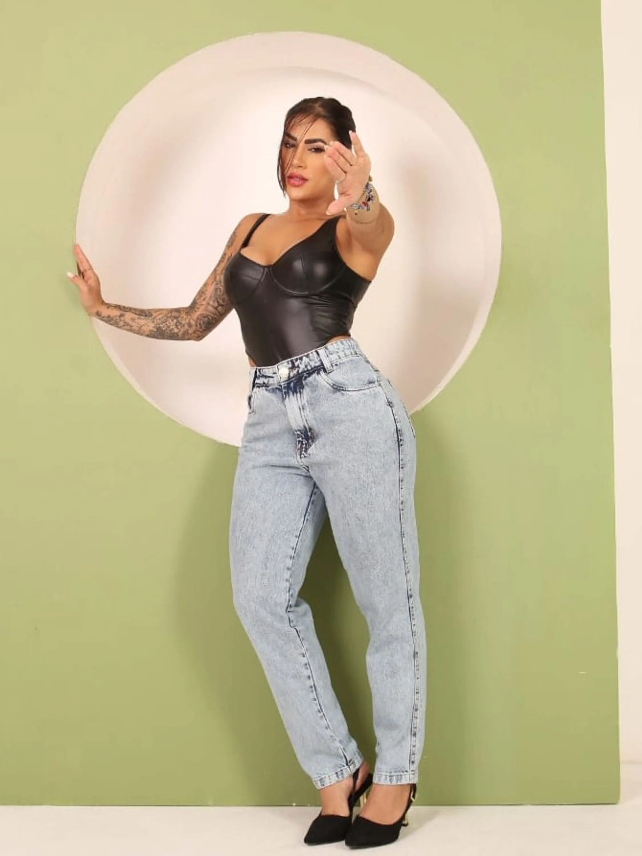 Calça mom jeans sem elastano linha Premium