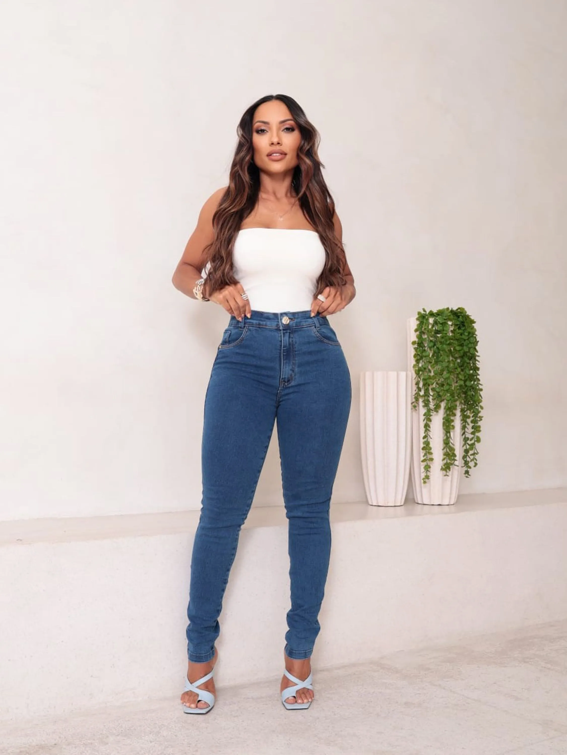 Calça jeans premium feminina skinny com elastano