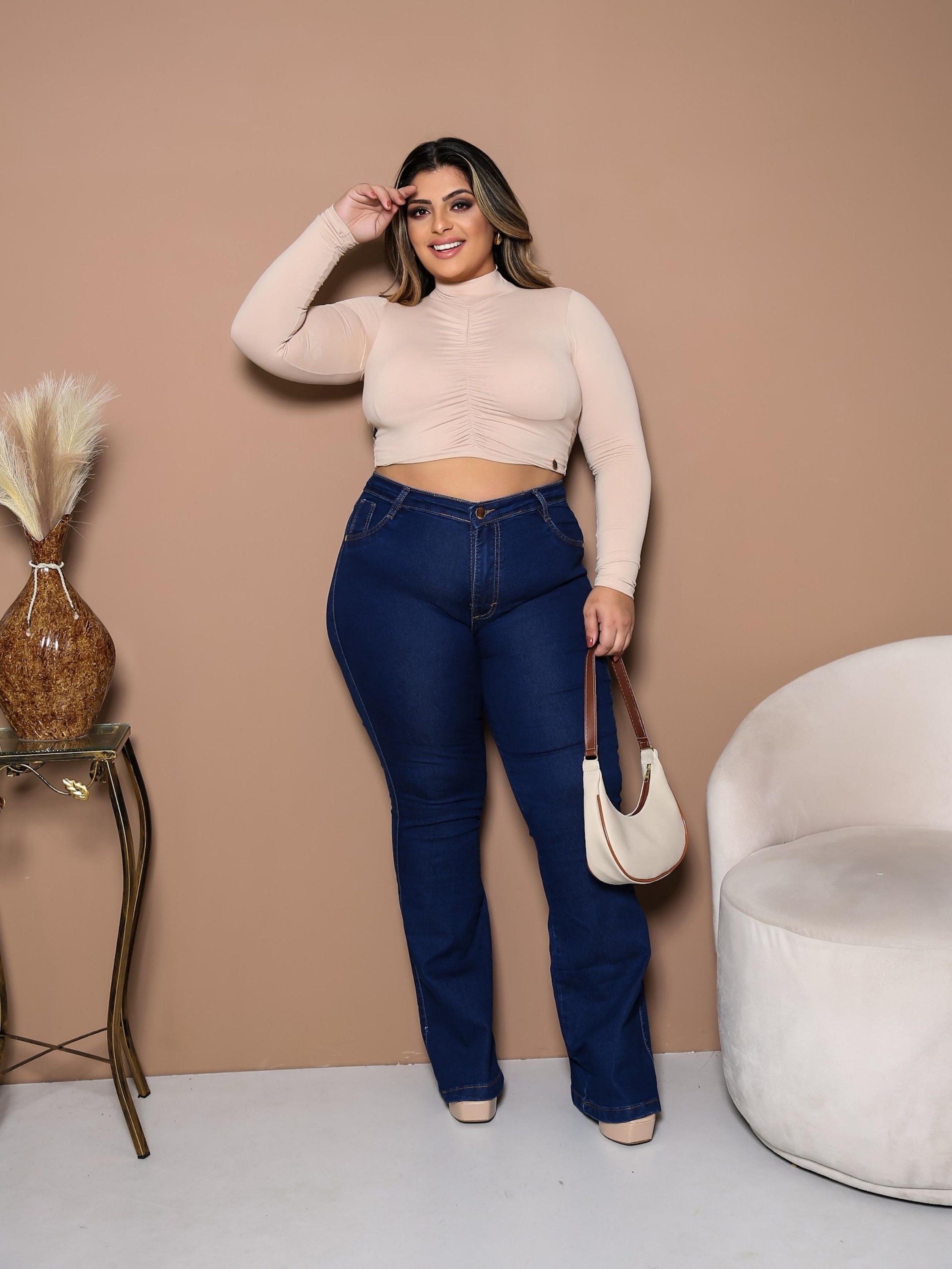 Calça jeans flare plus size com Lycra Tam 46 ao 52
