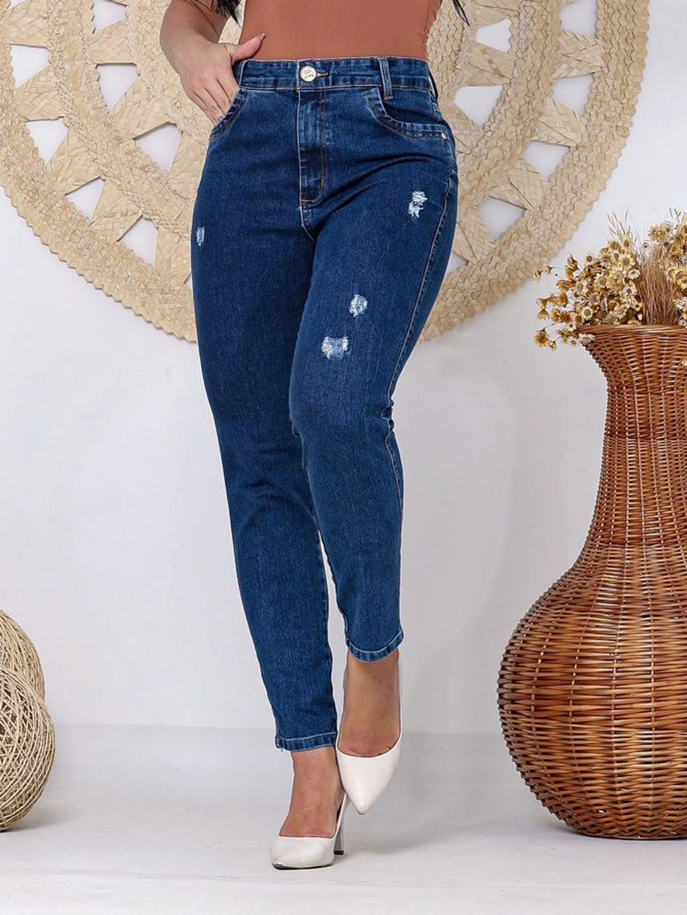 Calça mão jeans com 3% de elastano