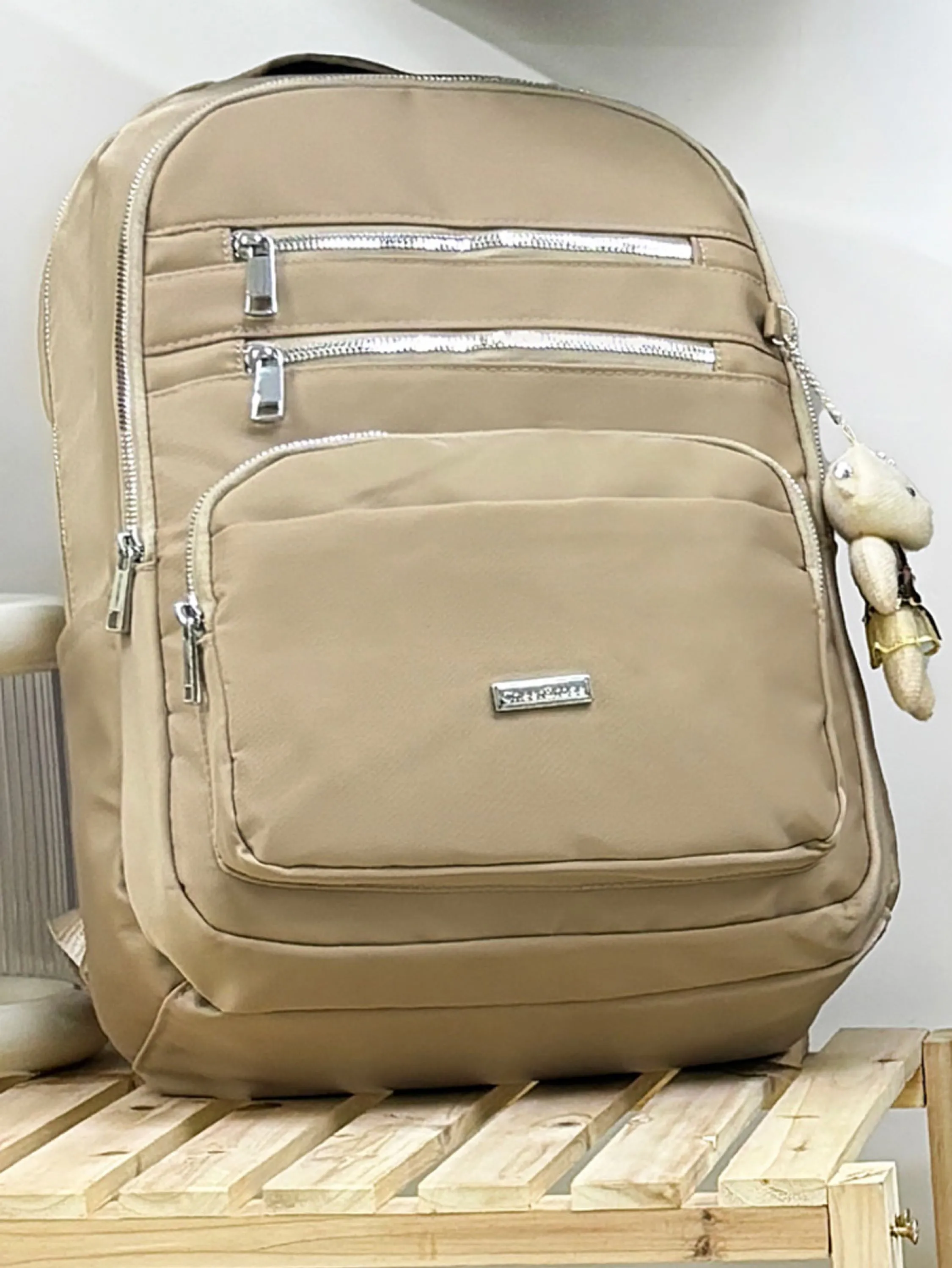 Mochila escolar de Nylon MG A22-A MC2160