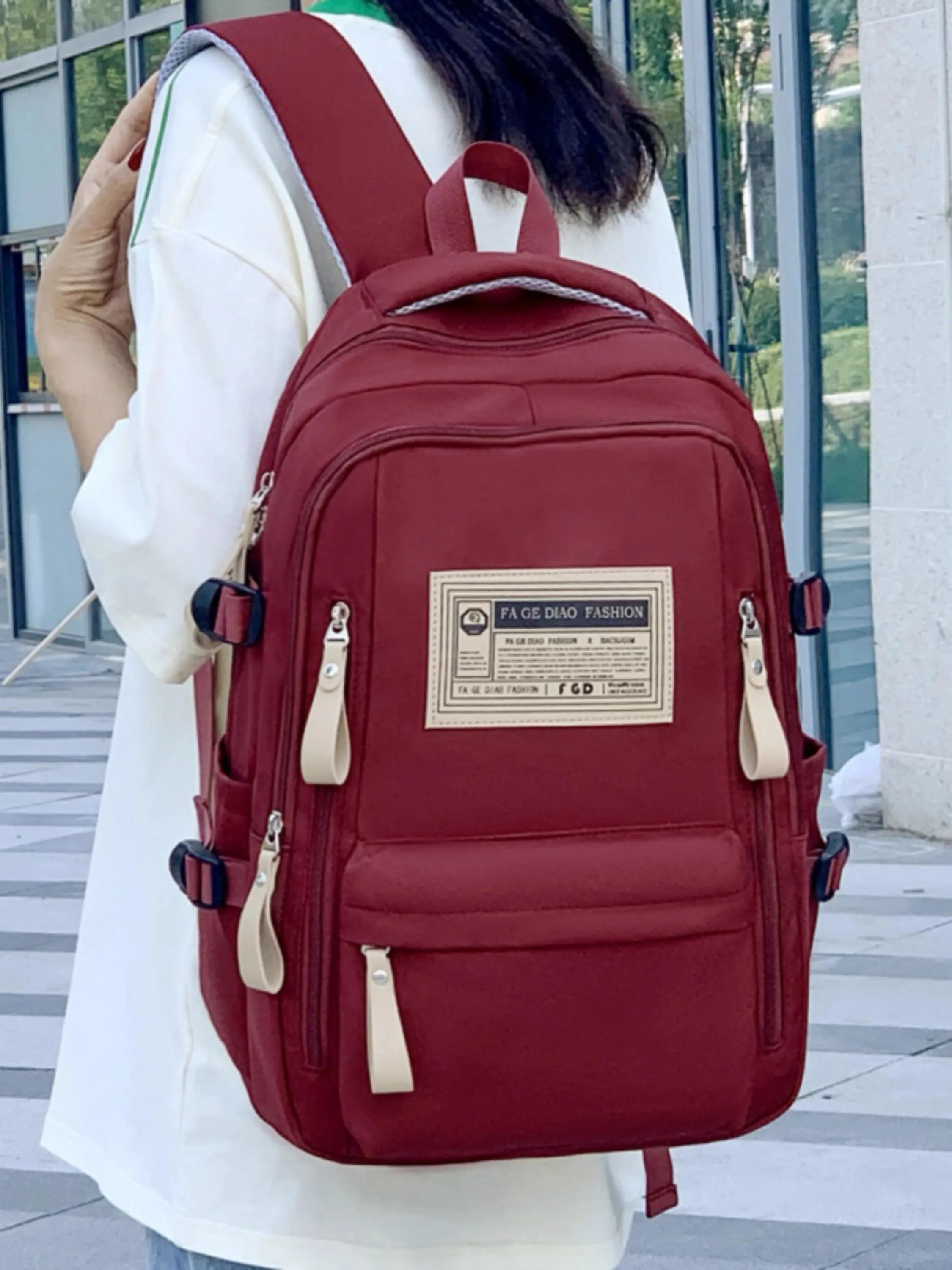 Mochila escolar de Nylon MG A23-A MC-2689