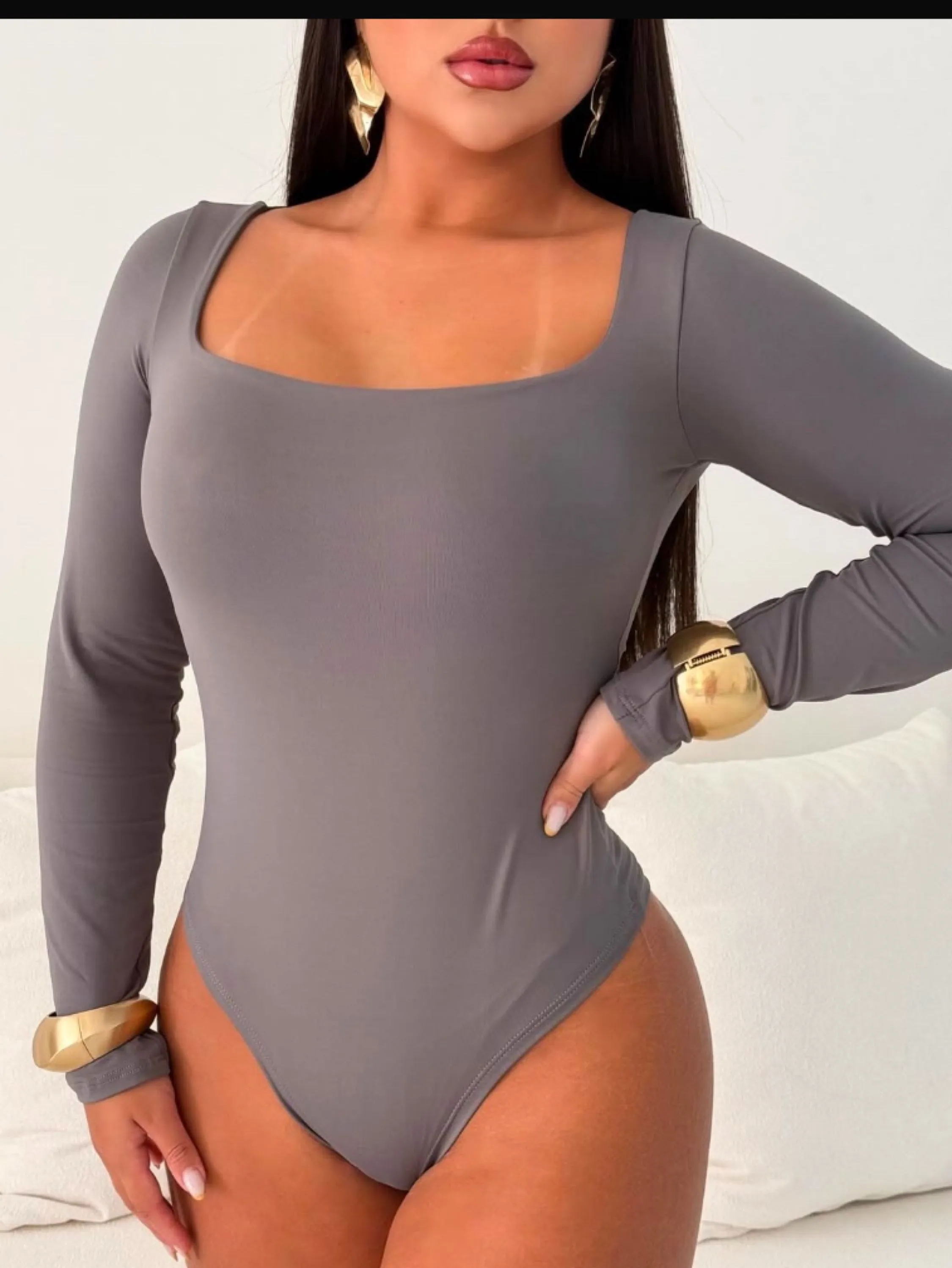 Boddy manga longa decote quadrado forrado