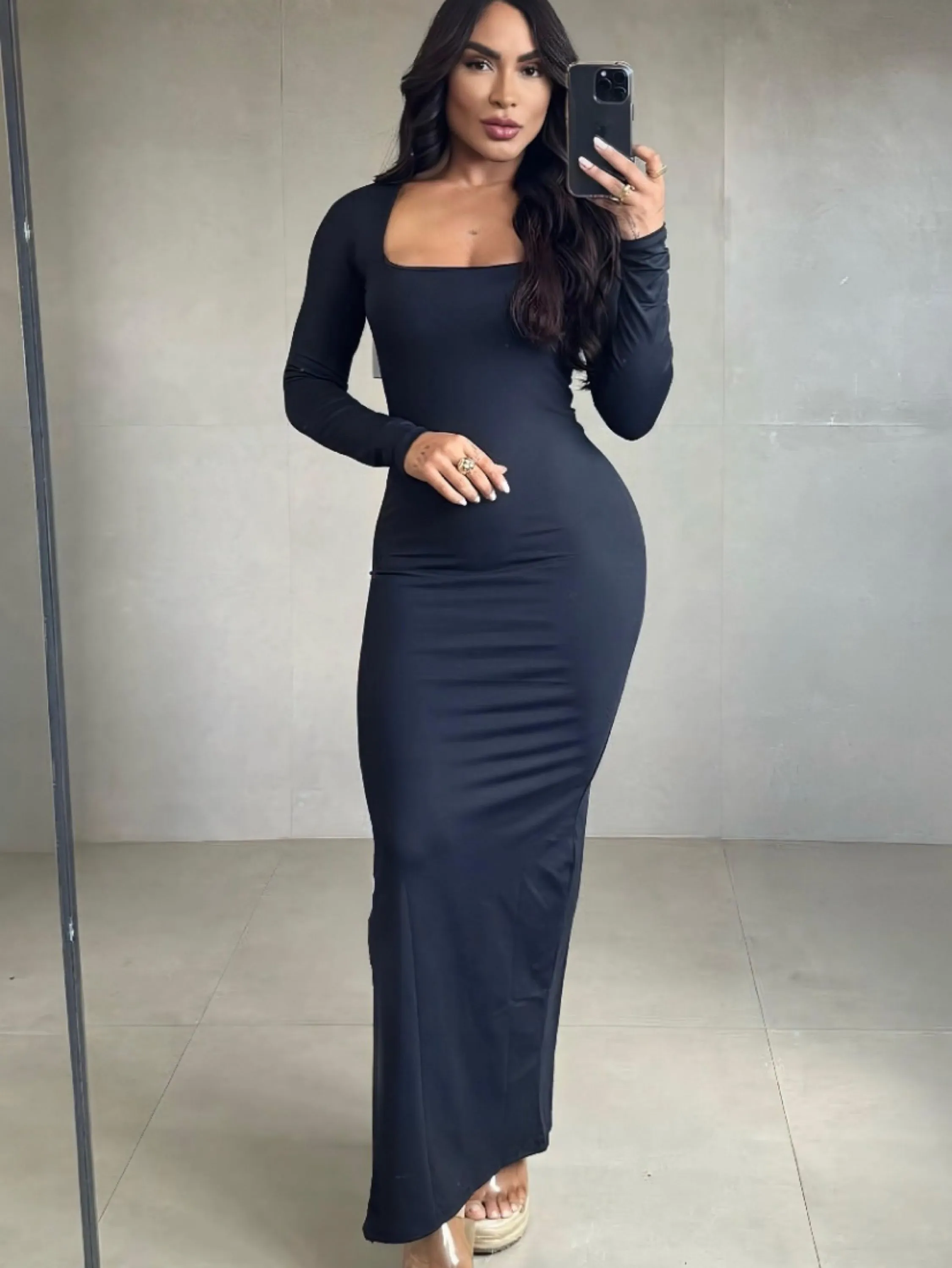 Vestido longo decote quadrado