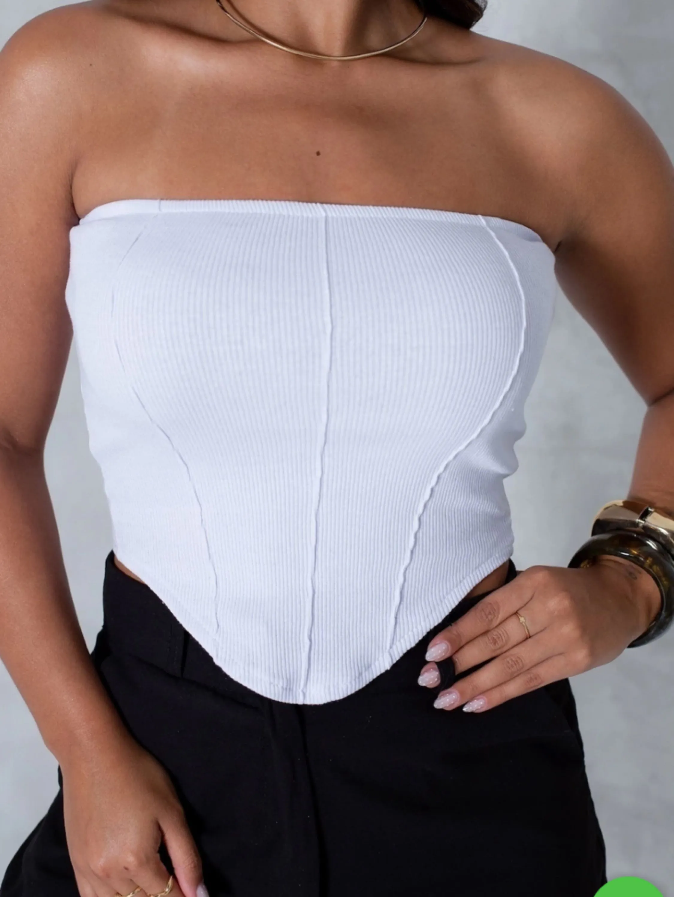 Cropped vivi