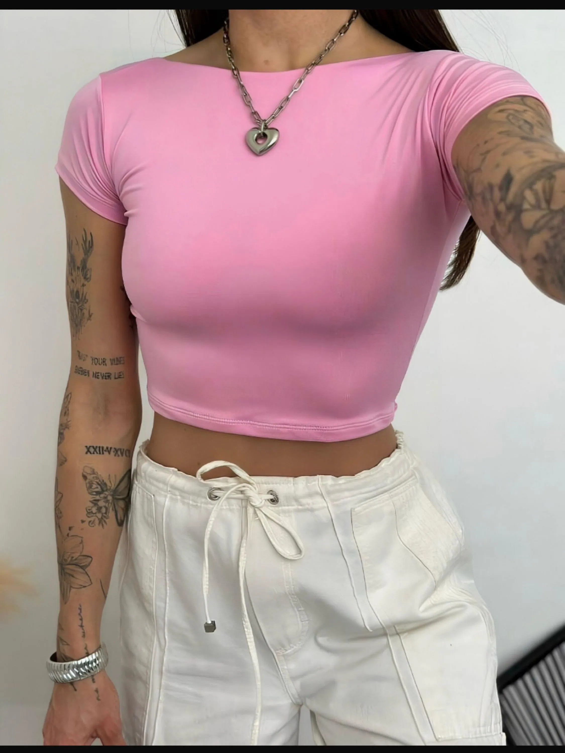 Cropped aberto nas costa