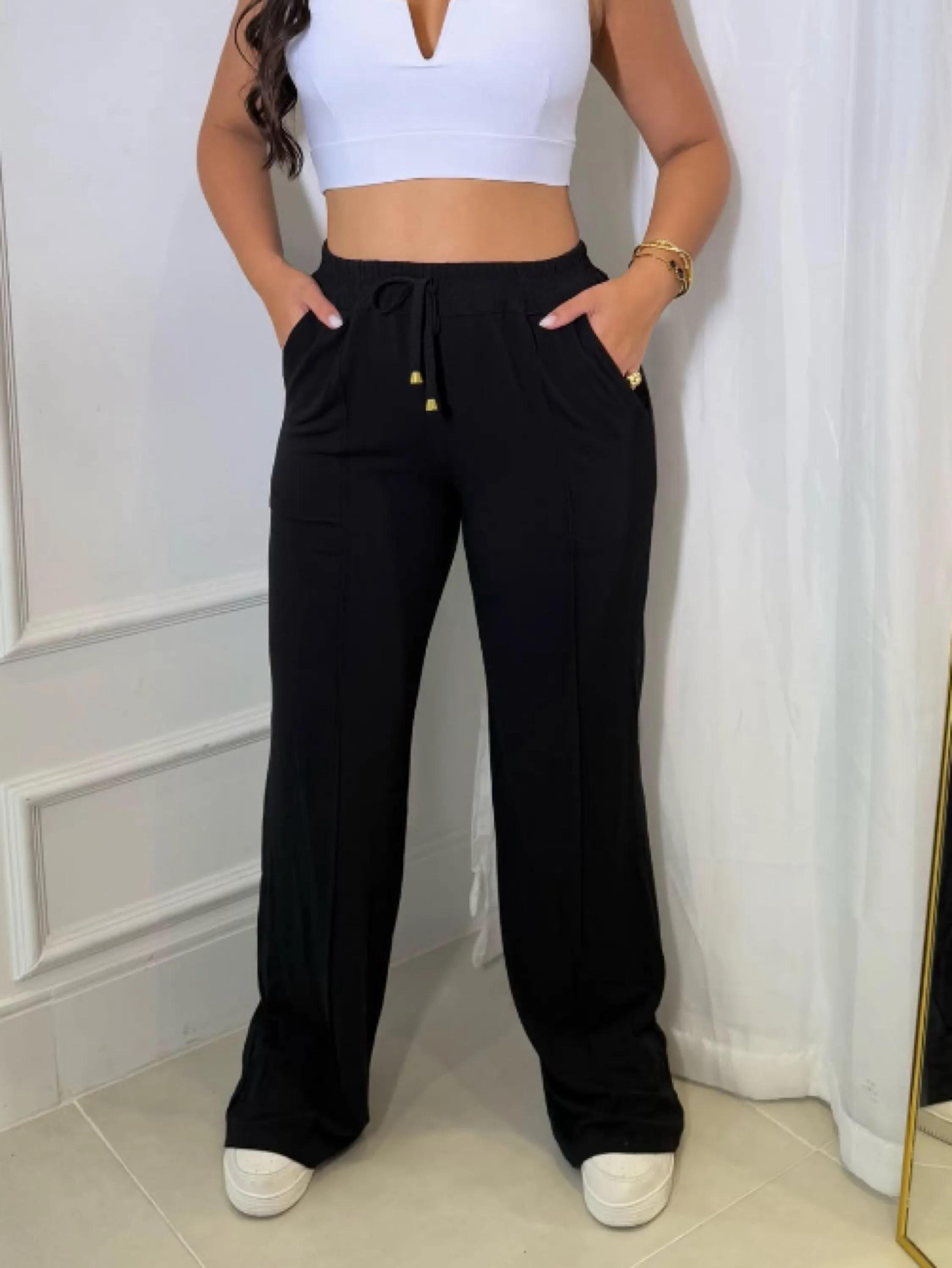 Calça pantalona tecido moletinho