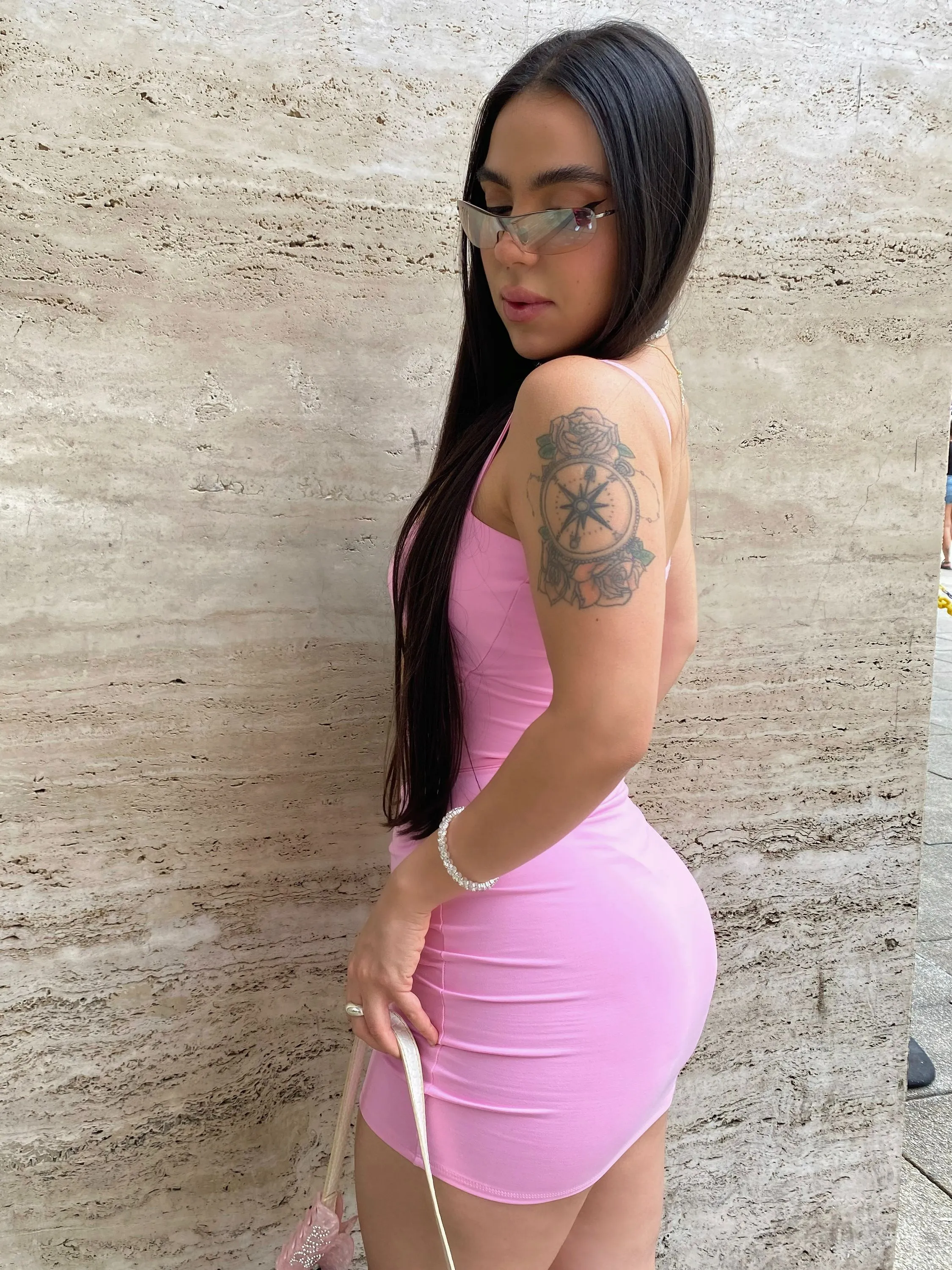 Vestido Savage Feminino Recortes Decotes Costura Alcinha