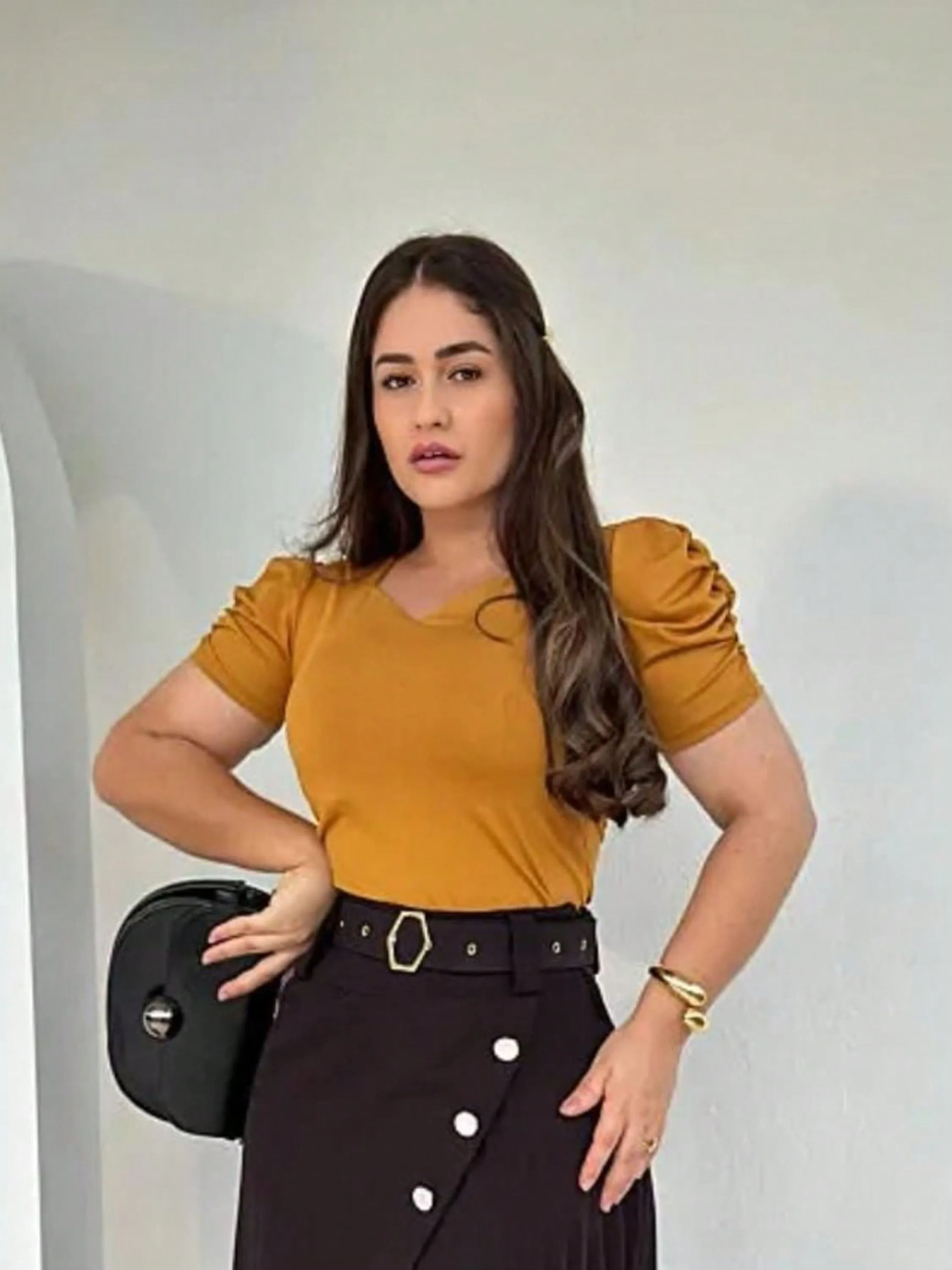 Blusa Feminina Decote Princesa Manga Drapeada