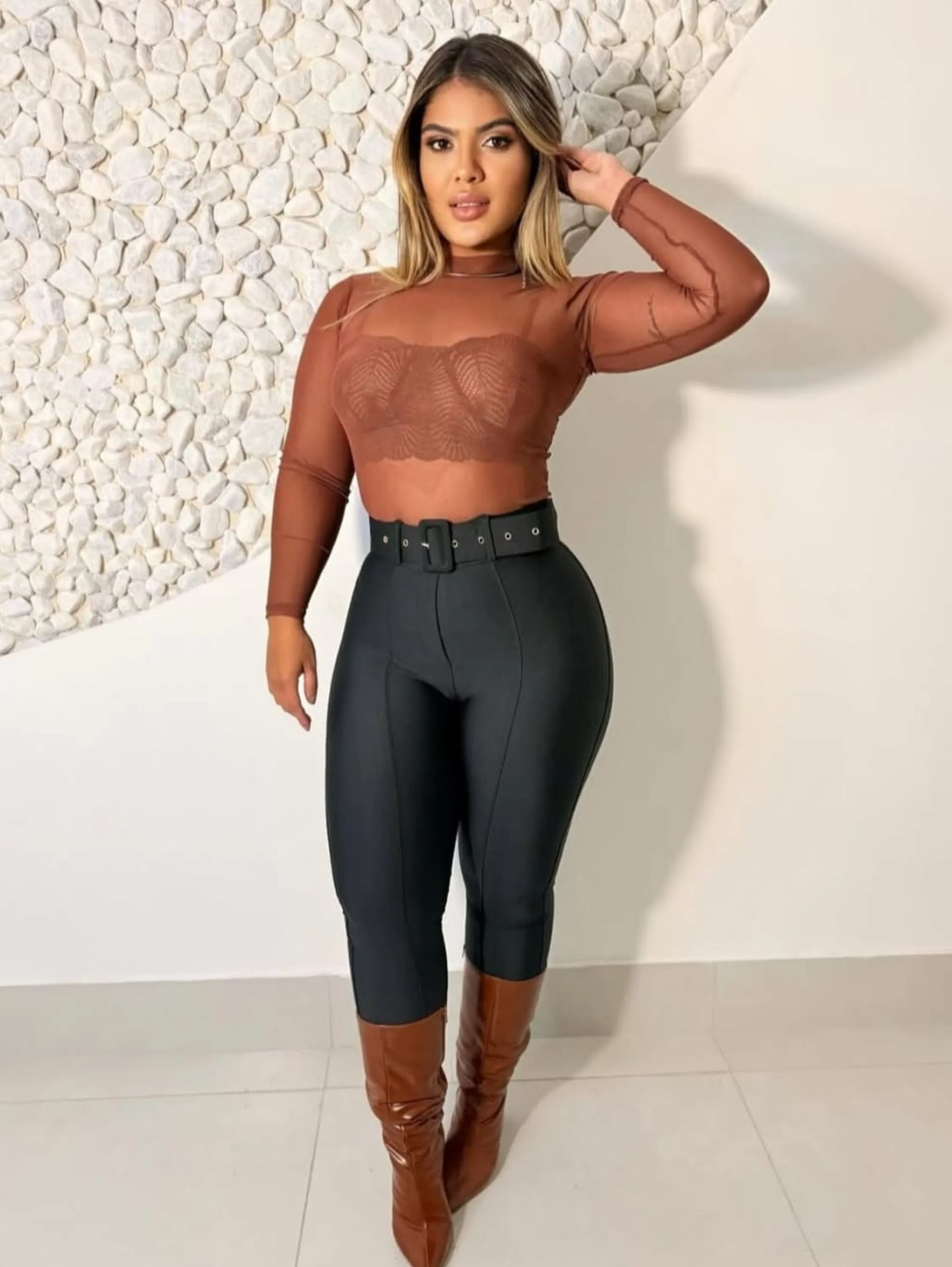 Calça Skiny com cinto