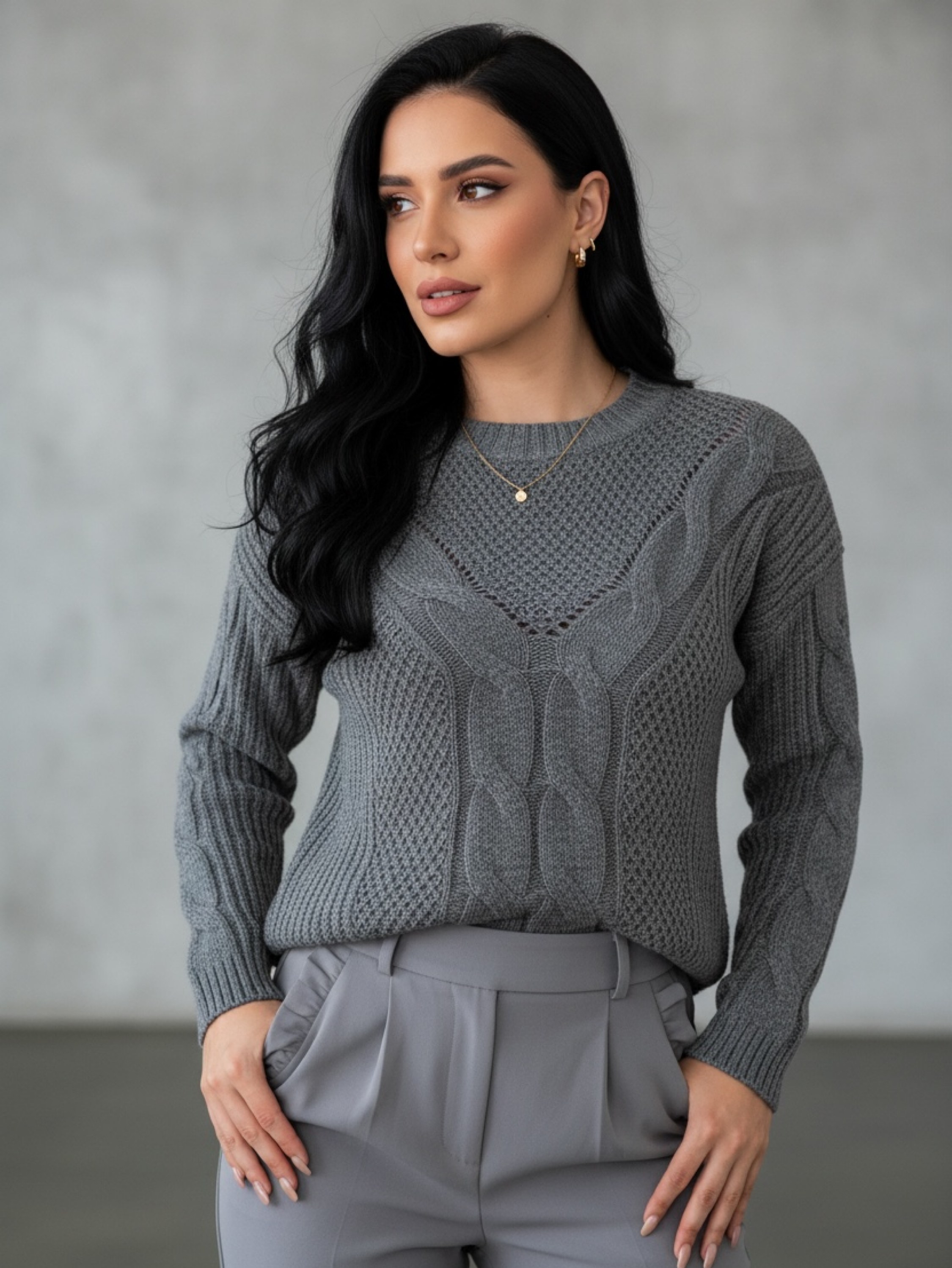 Blusa de Tricô Canelado com Detalhe em Tranças