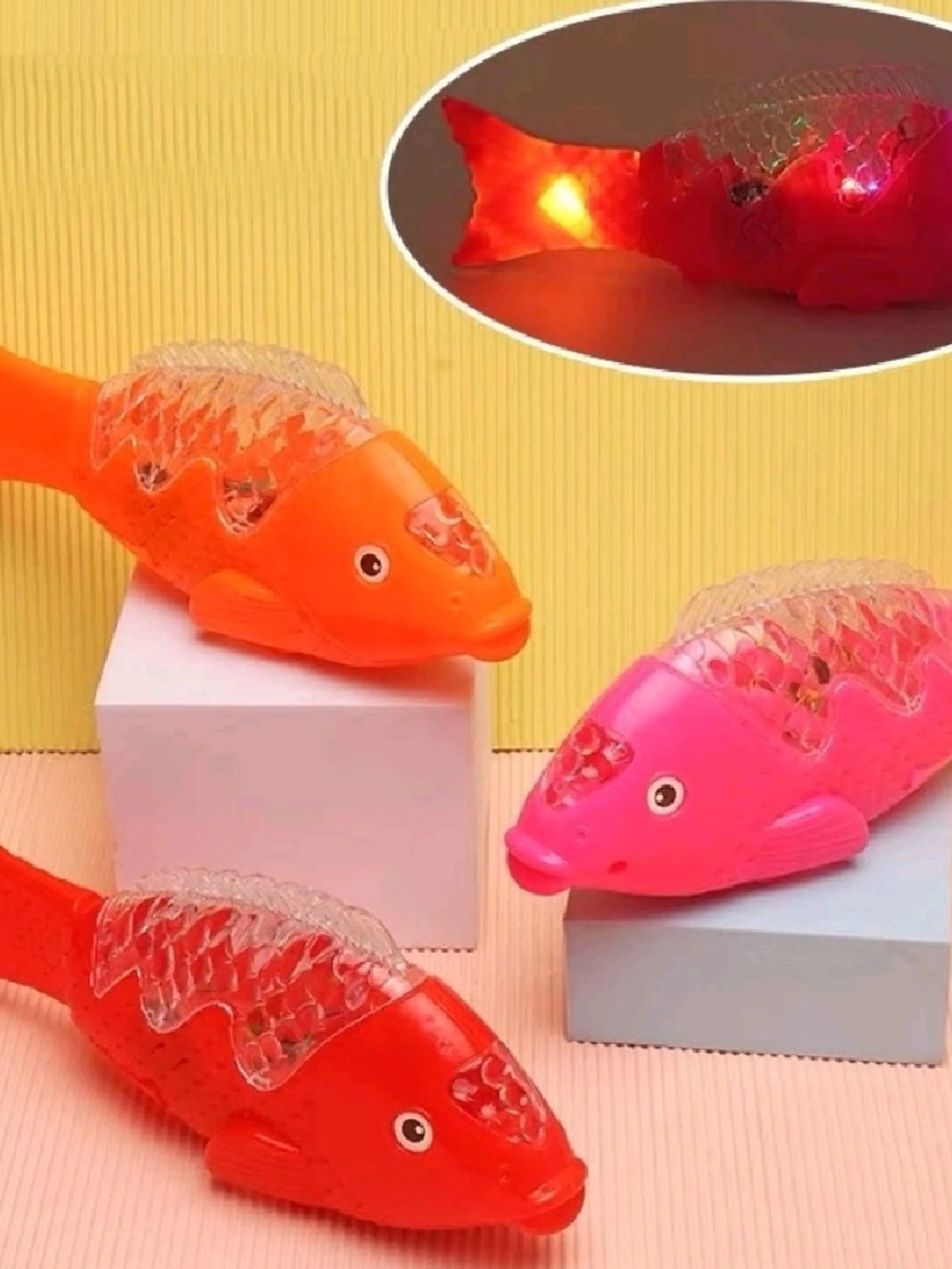 Brinquedos: Peixe menina, caminhada, música,