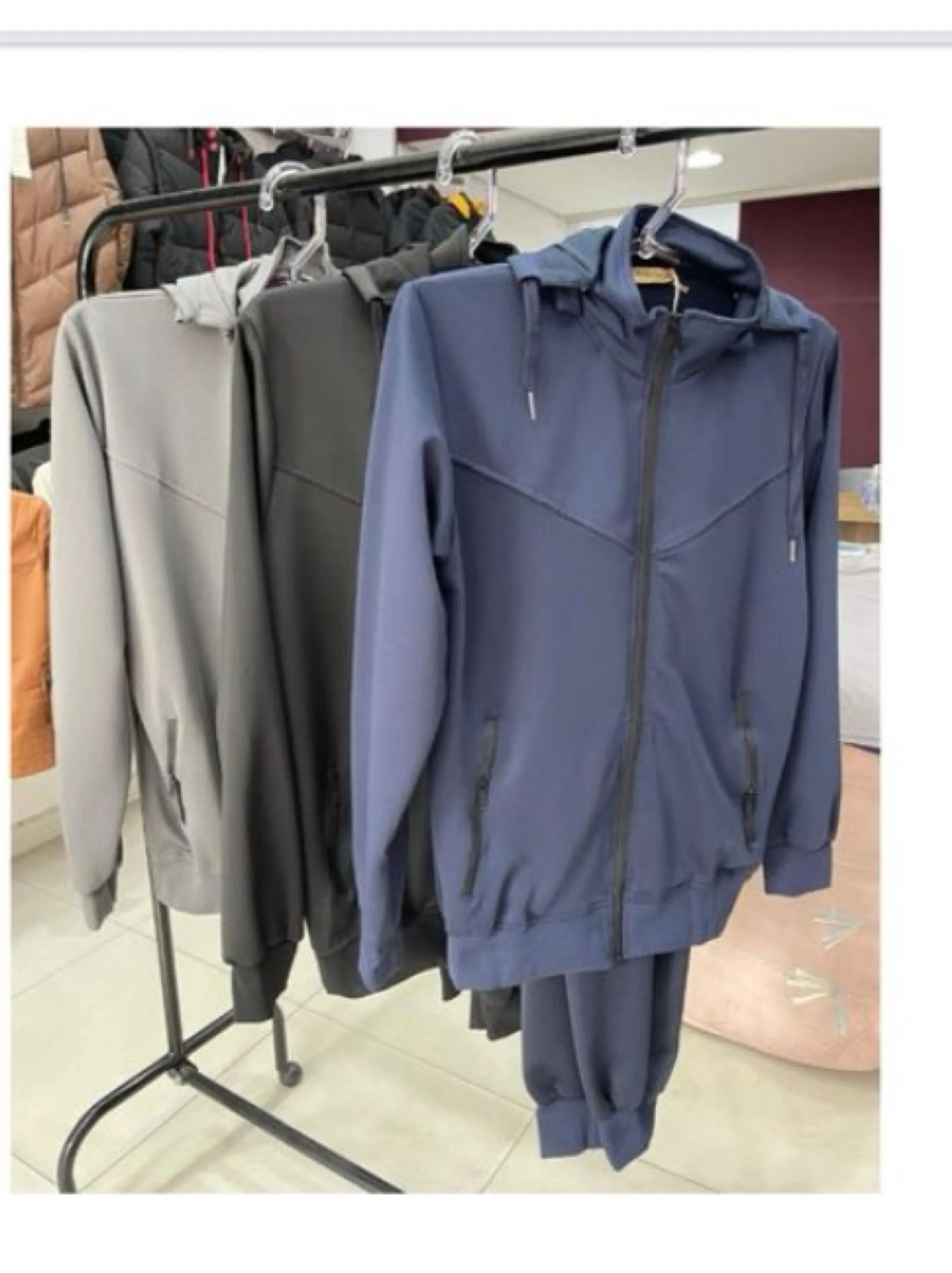CONJUNTO MASCULINO COM ELASTANO