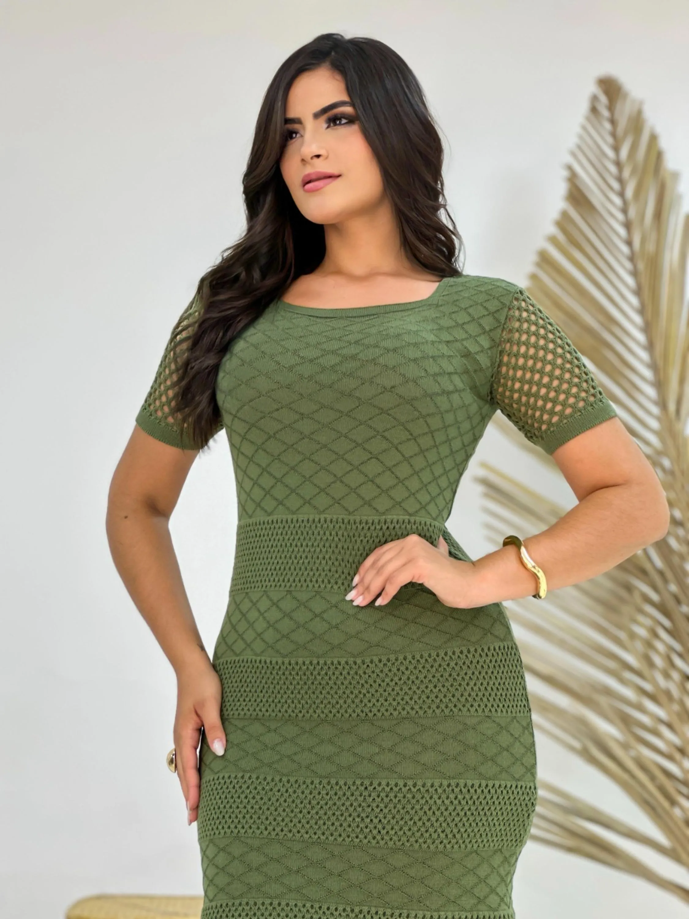 Vestido Feminino Midi de Malha Trico Escama