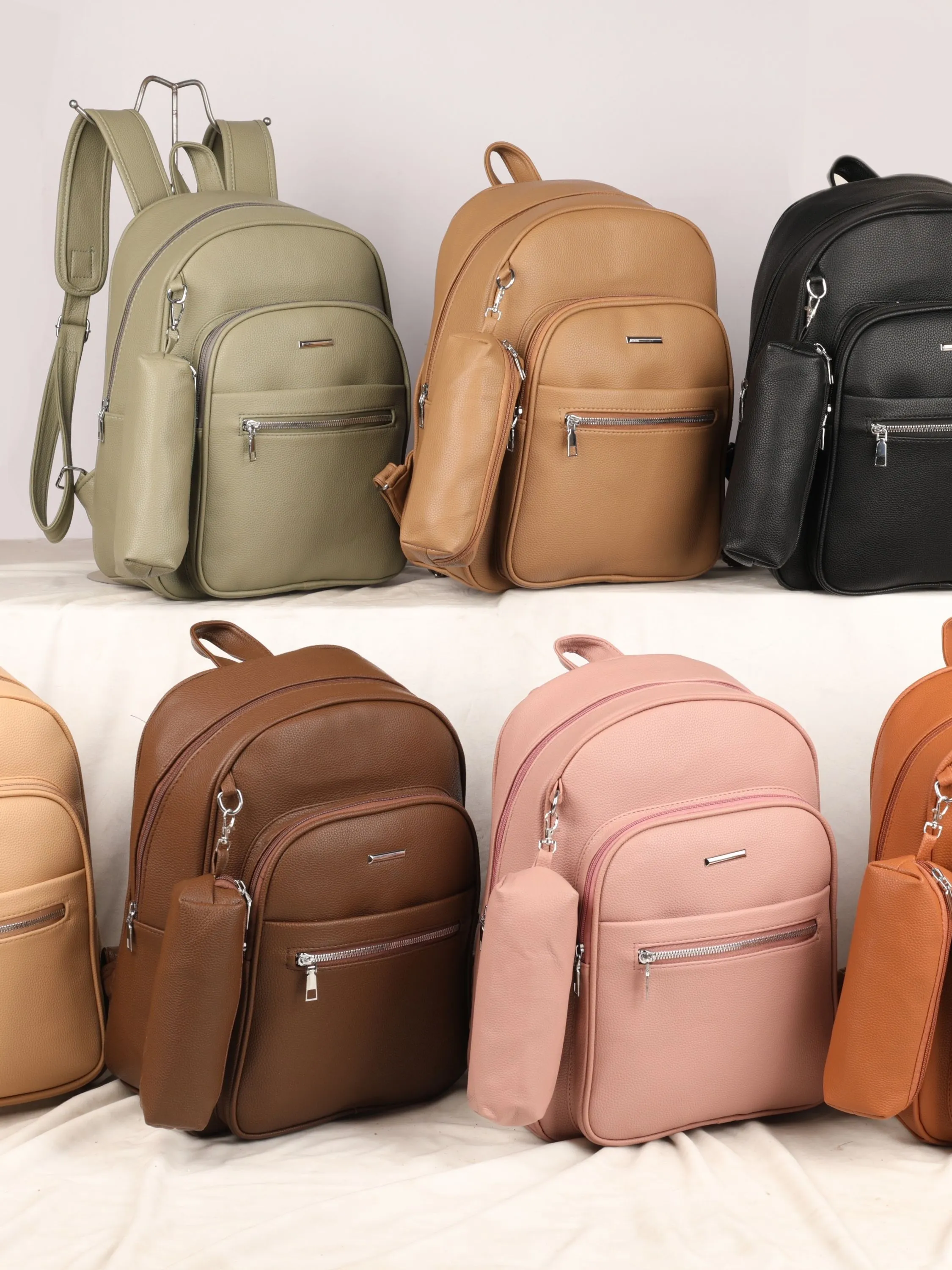 CAMELA BOLSA mochila grande com estojo 68-9