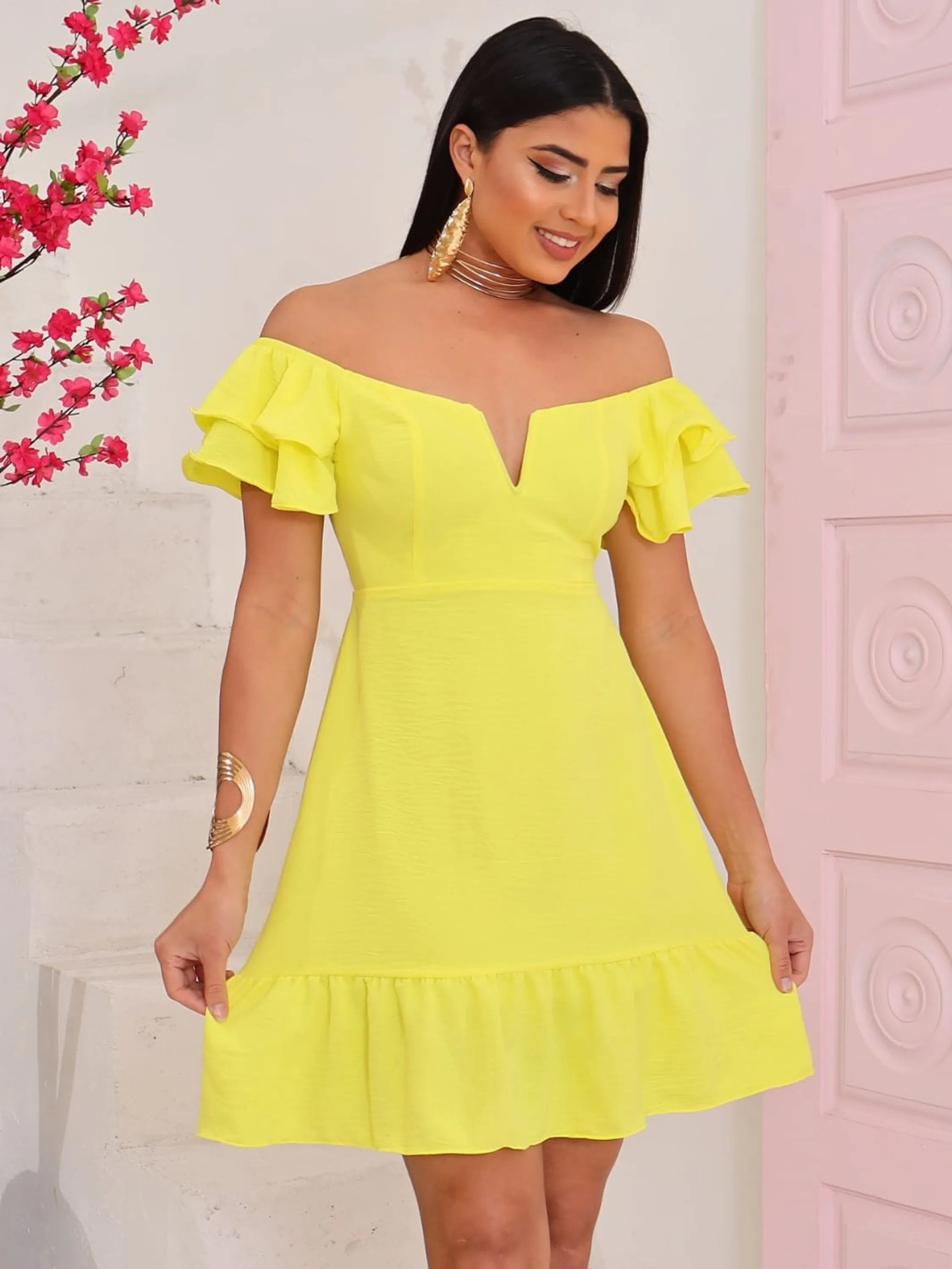 Vestido curto femino ciganinha aro v