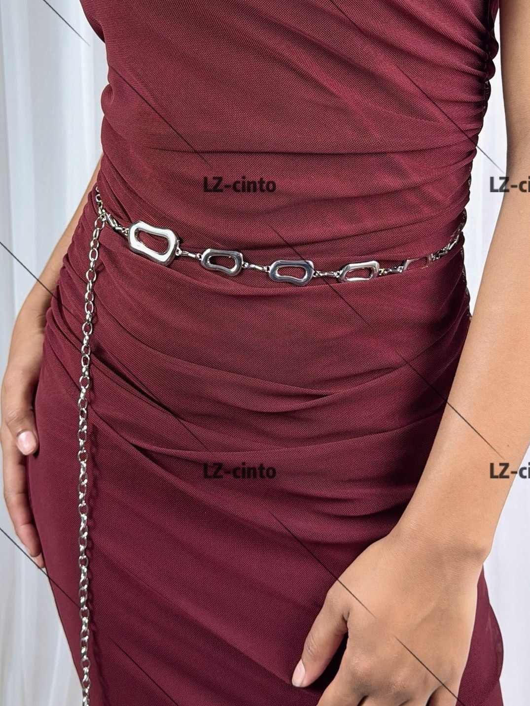 Cinto de Corrente Feminino de Metal