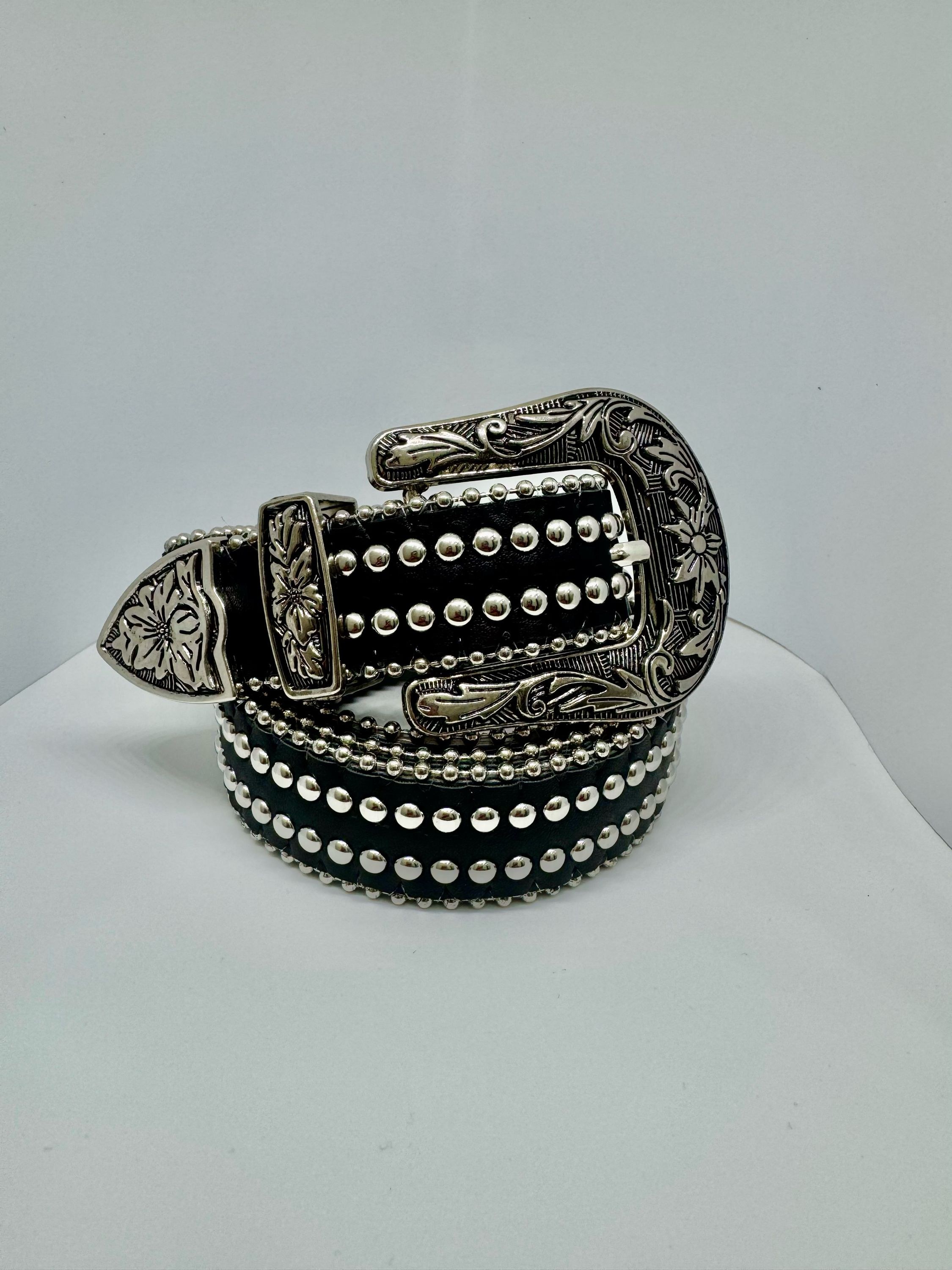 Cinto country ,com rebite