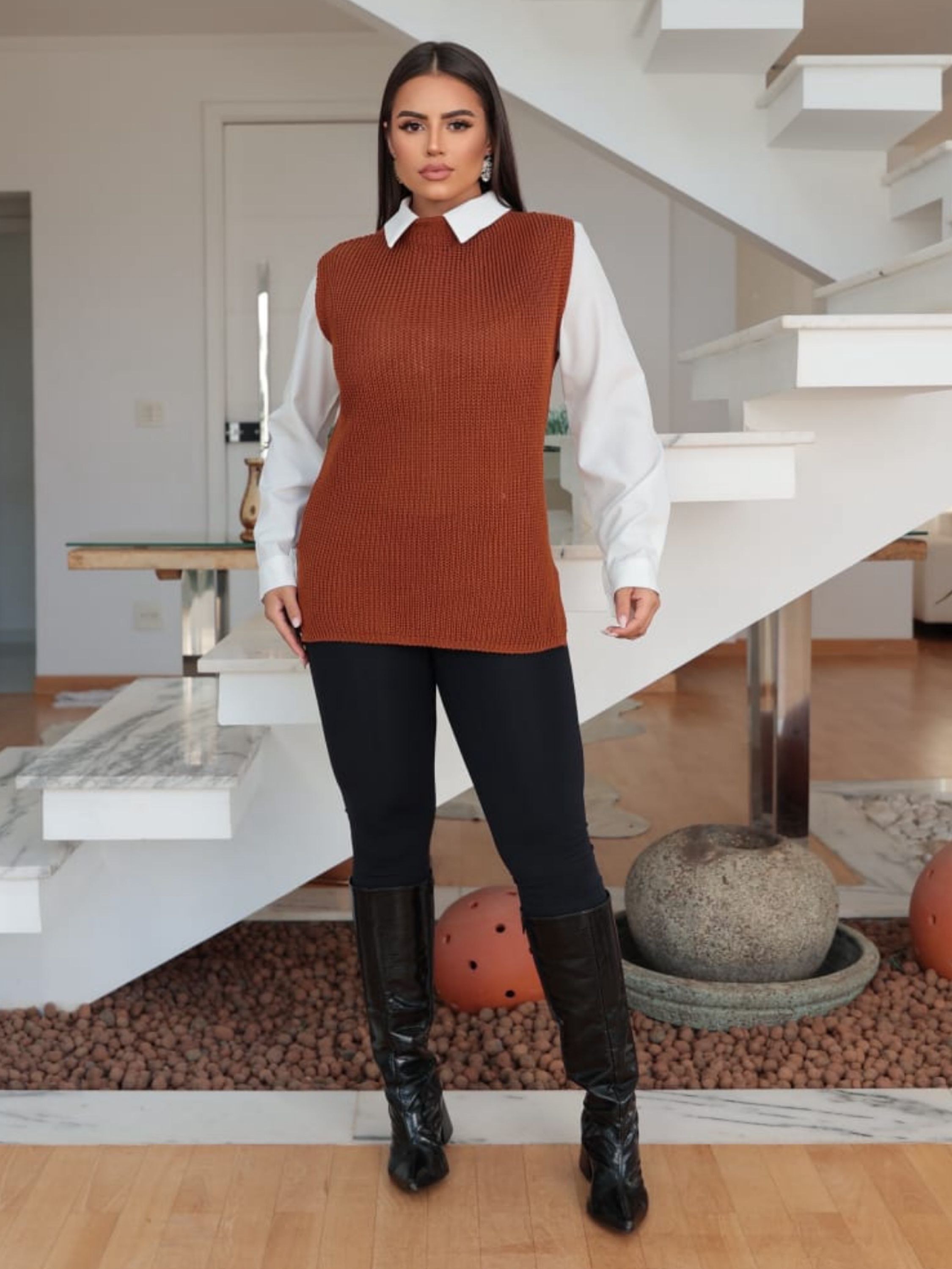 Elegante Colete De Linha Feminino Acabamento Impecável