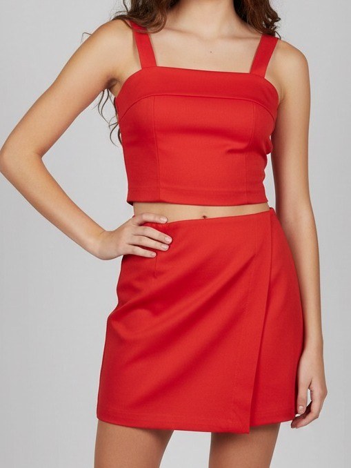 Conjunto Shorts e Saia Juvenil.